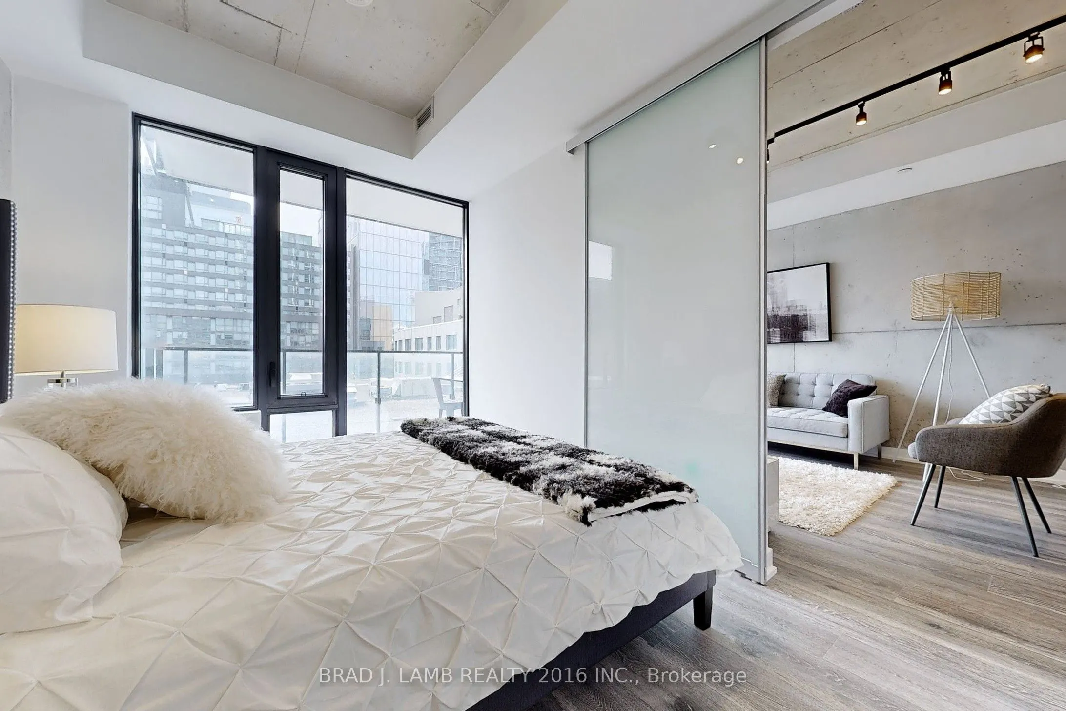 55 Ontario Street, #305
