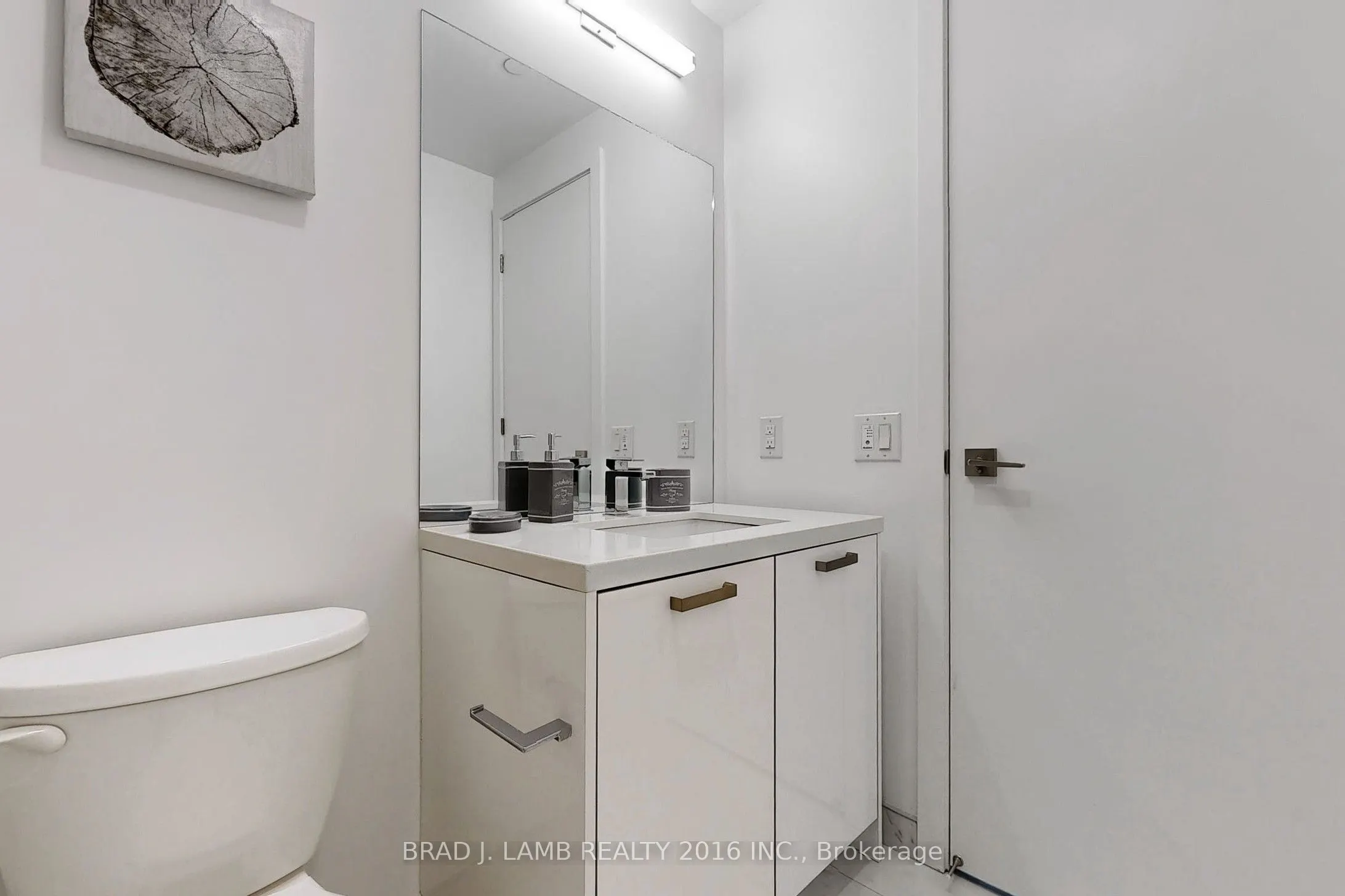 55 Ontario Street, #305