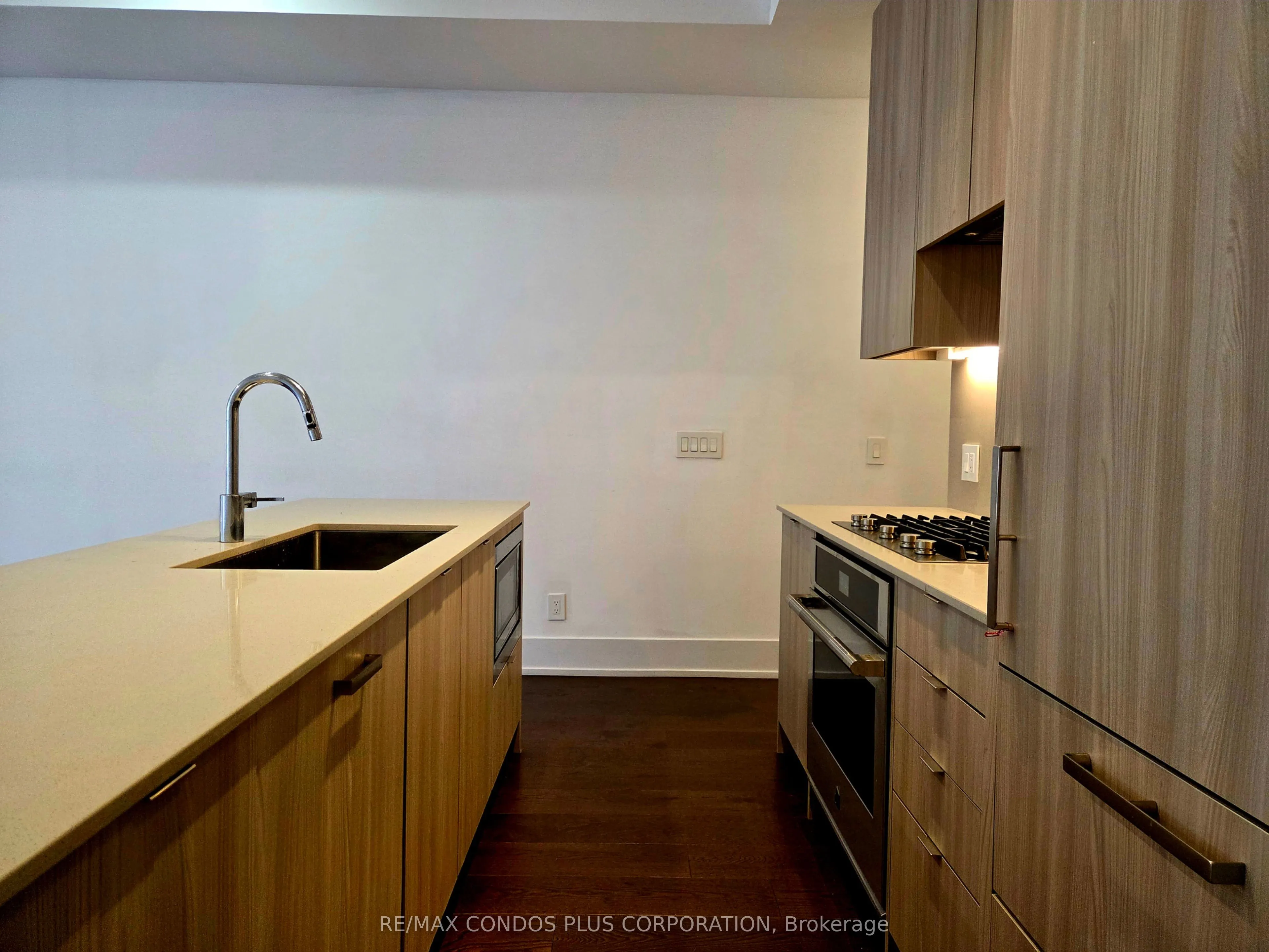 270 Davenport Road, #9