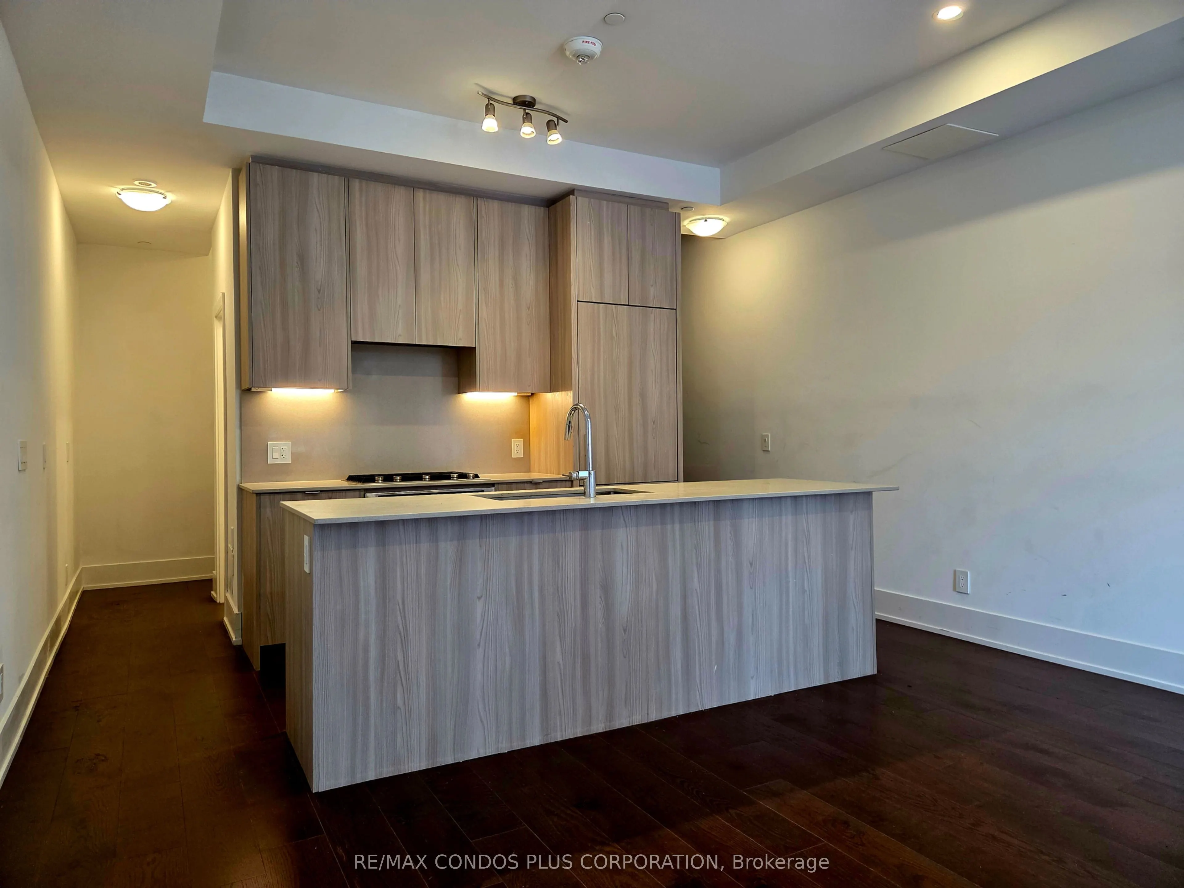 270 Davenport Road, #9