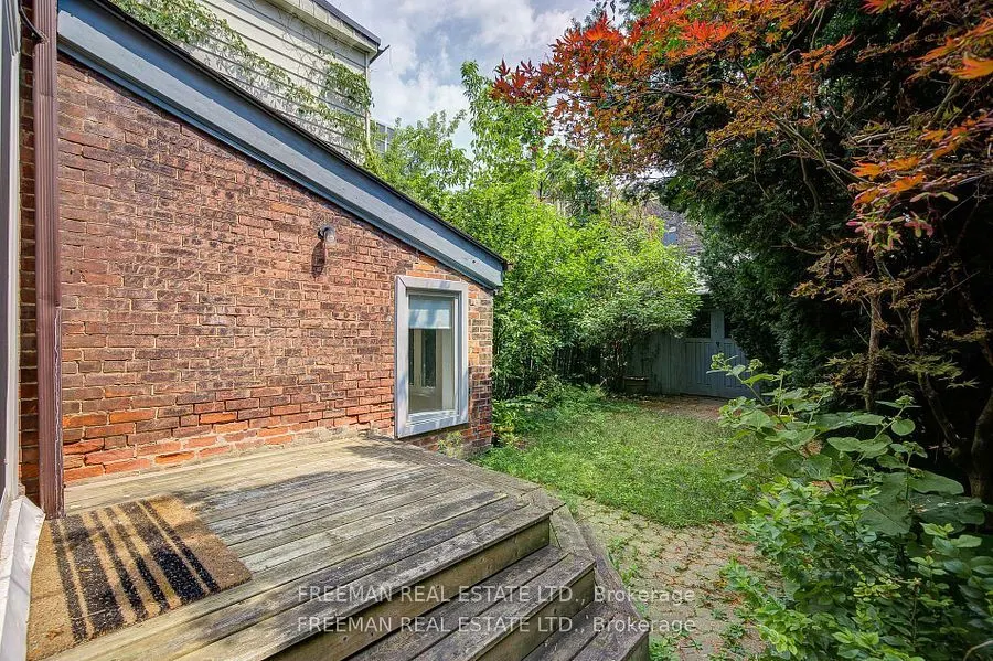 555 Markham Street