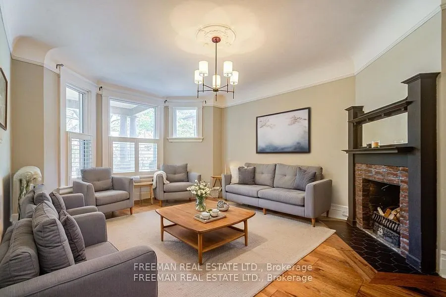 555 Markham Street