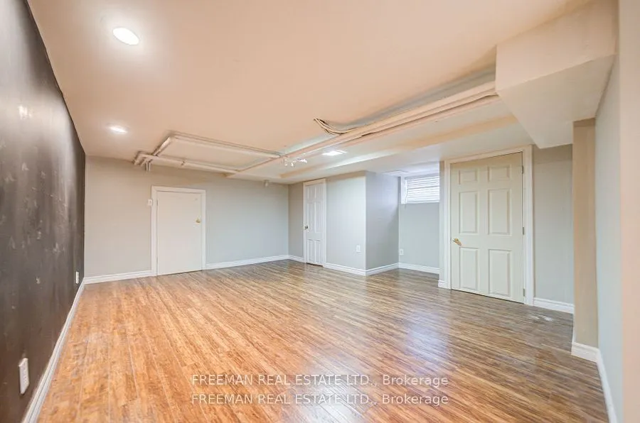 555 Markham Street