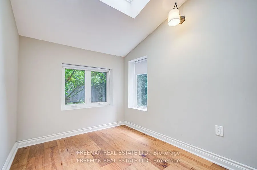 555 Markham Street