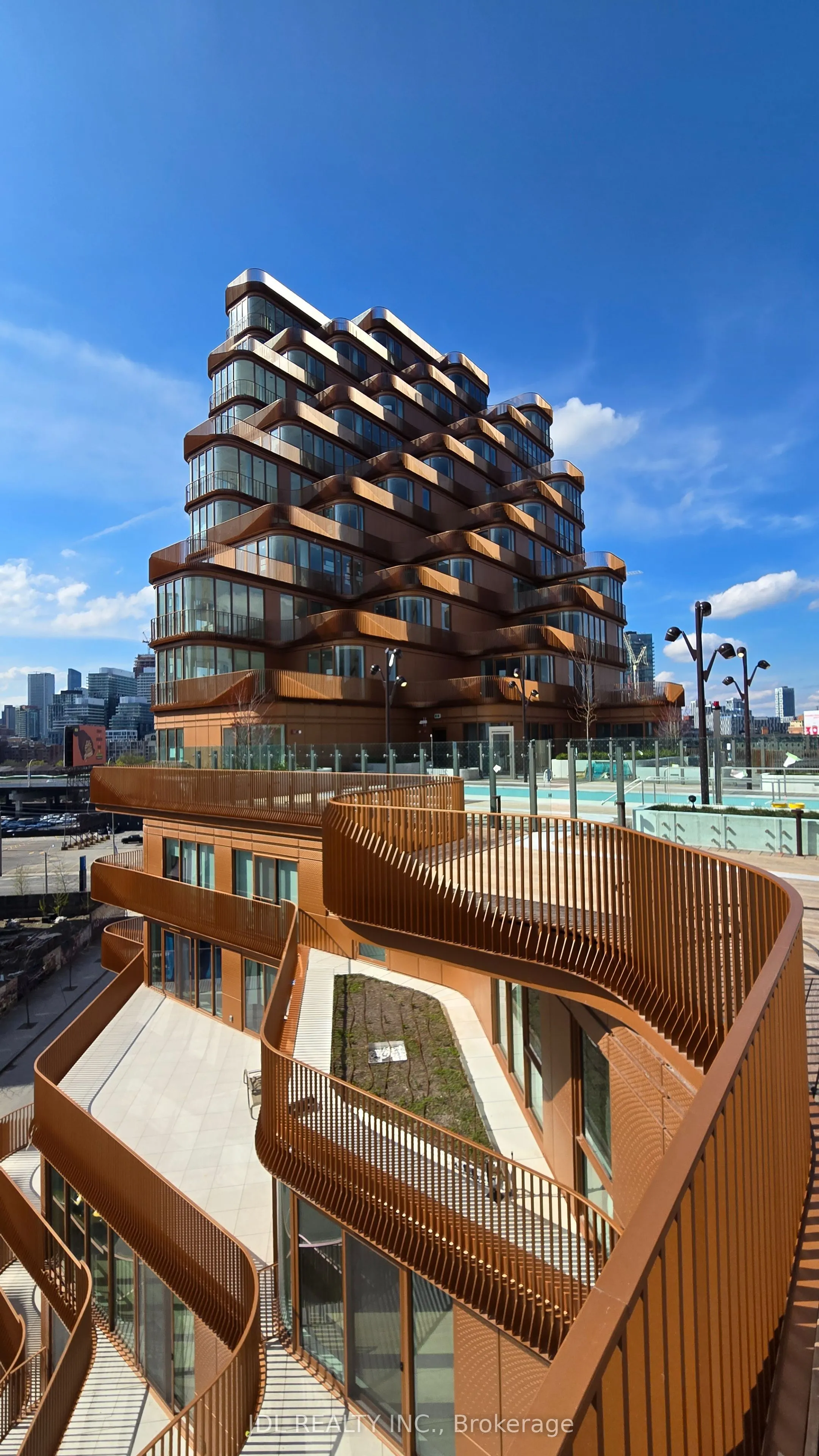 155 Merchants' Wharf, #625