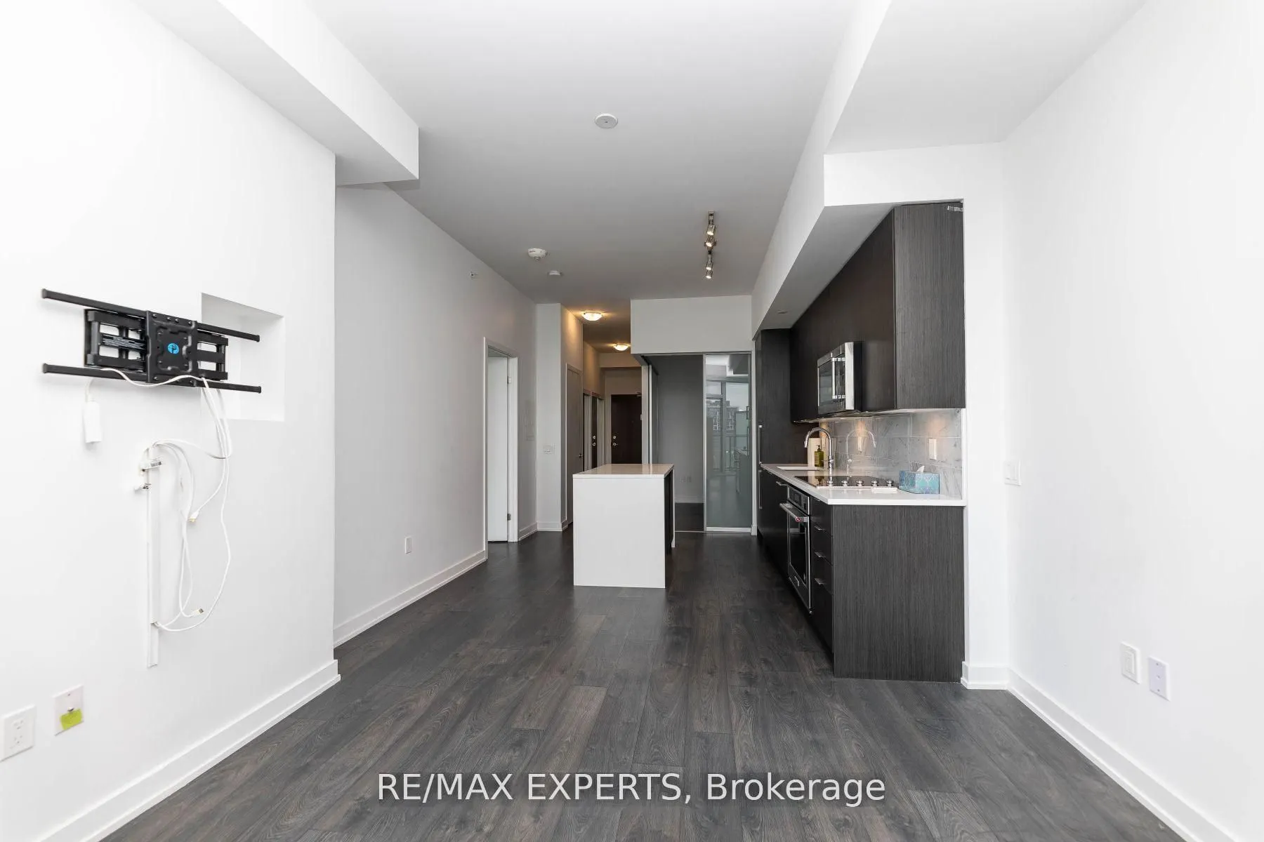 38 Iannuzzi Street, #1105