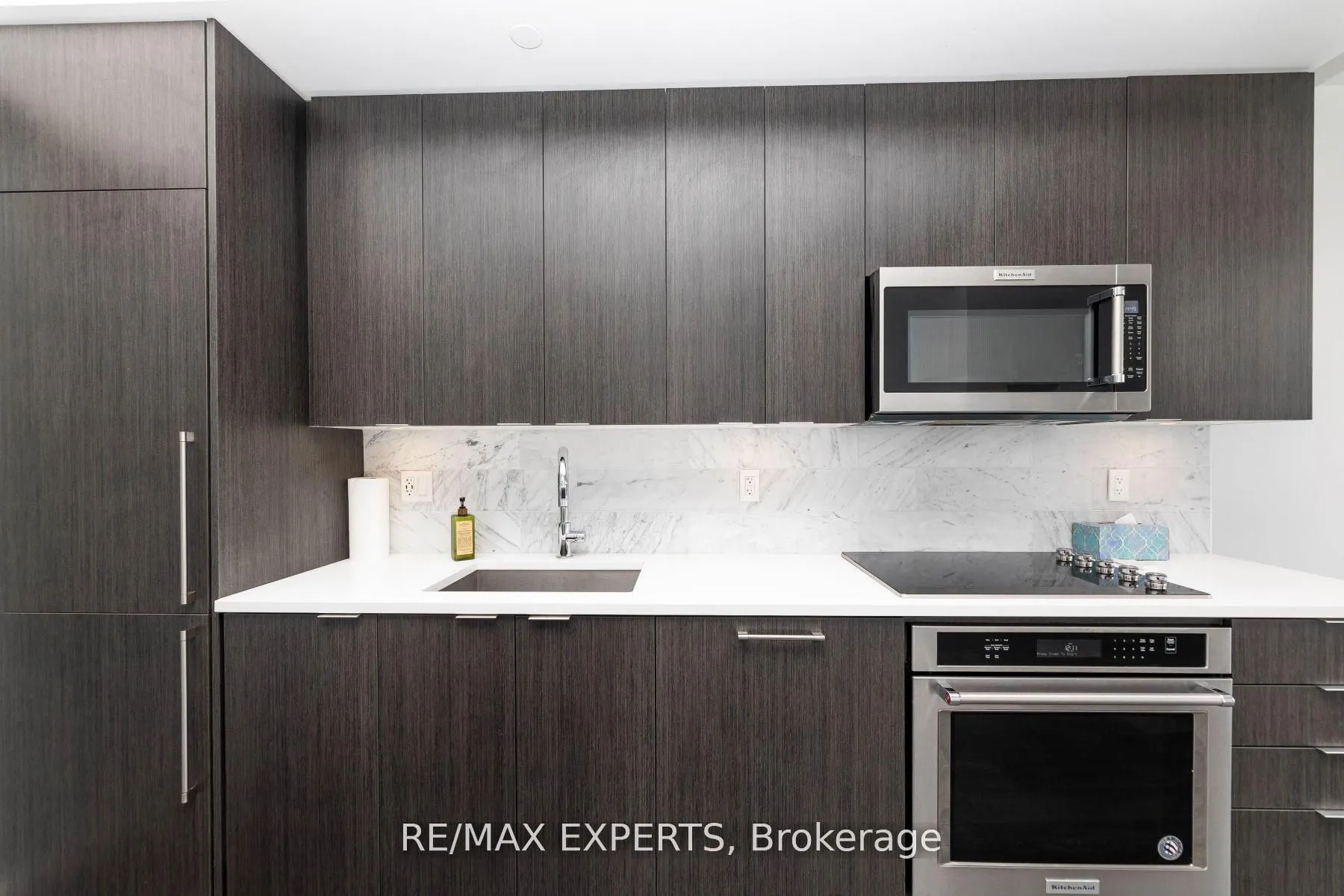 38 Iannuzzi Street, #1105
