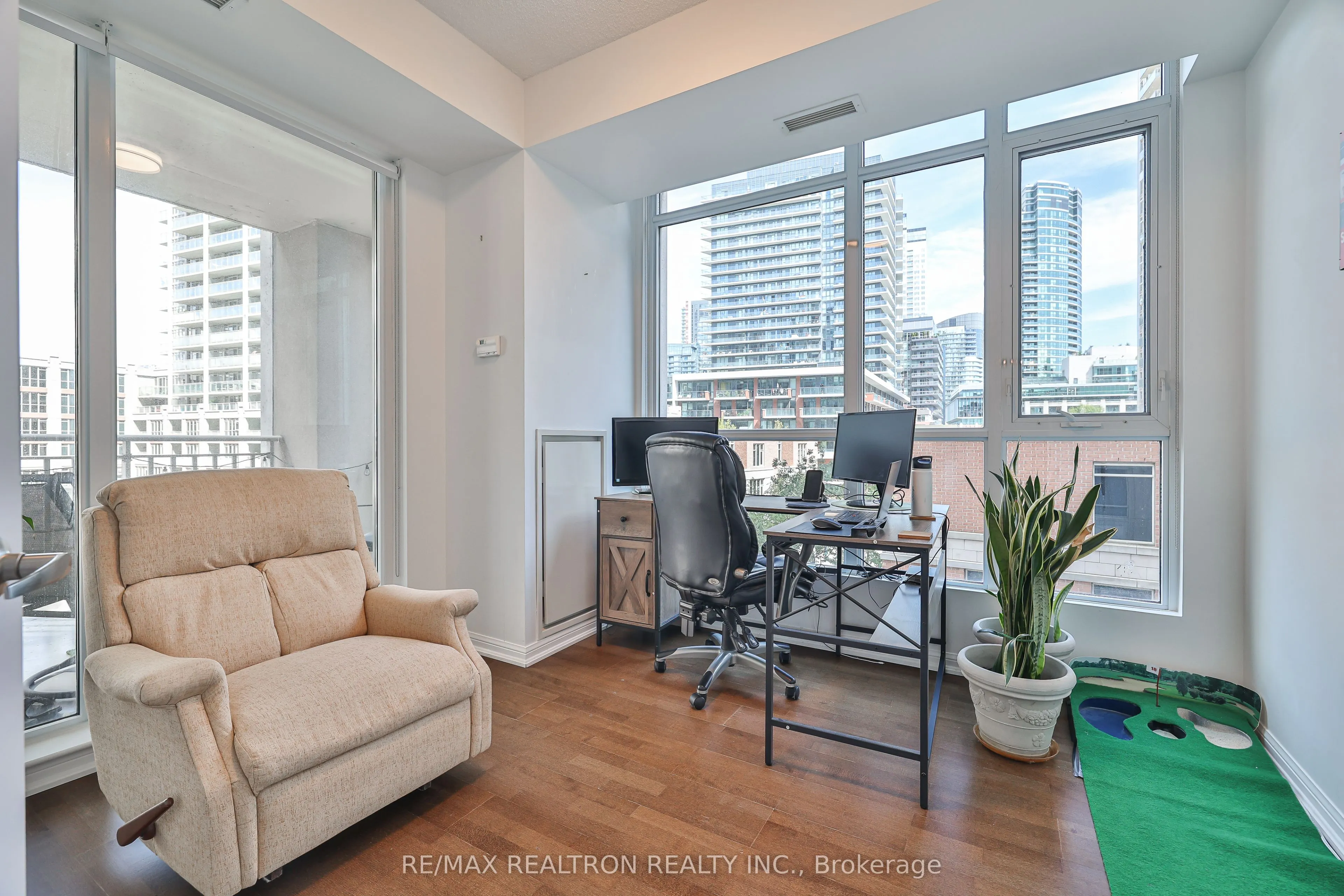 628 fleet Street, #407