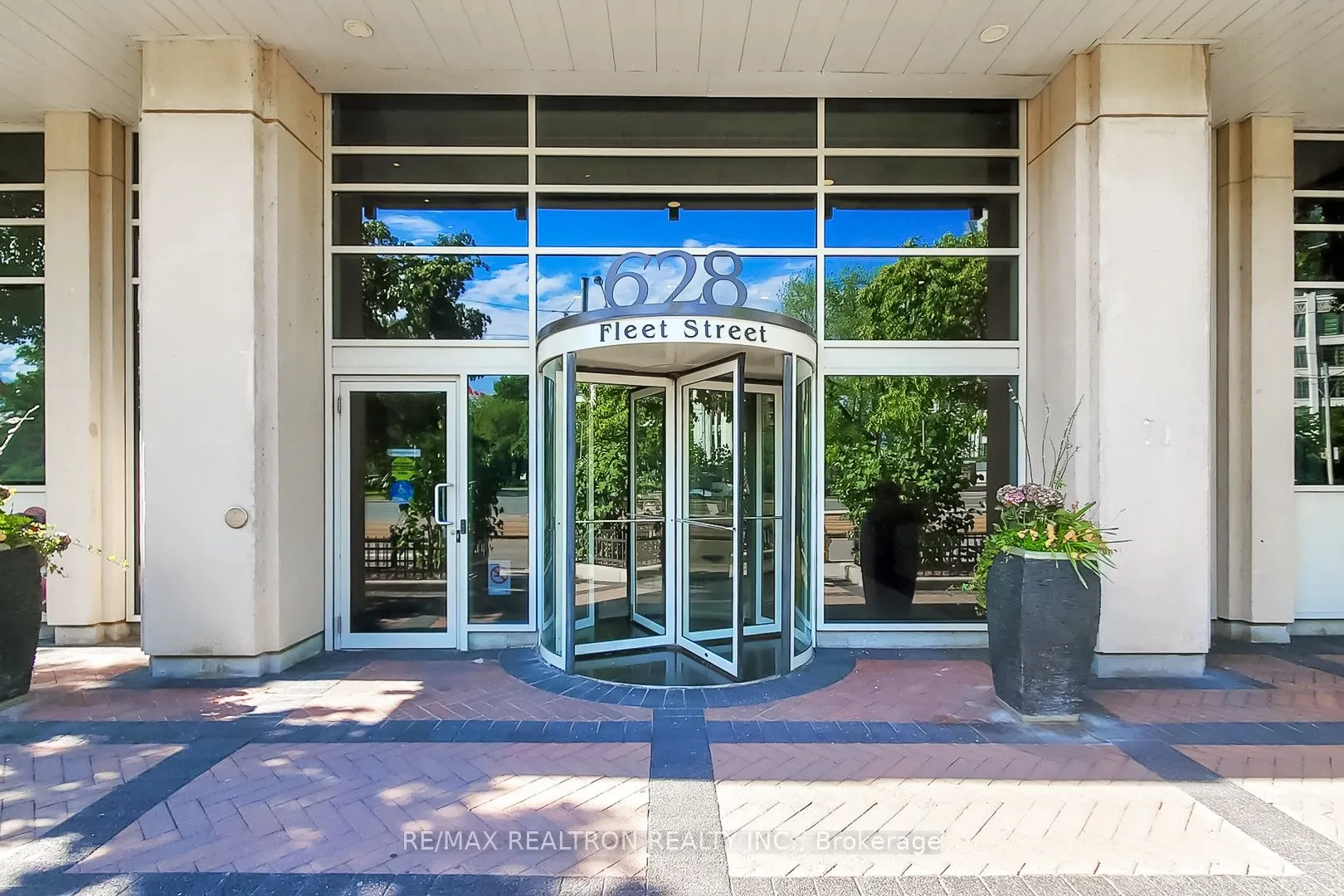 628 fleet Street, #407