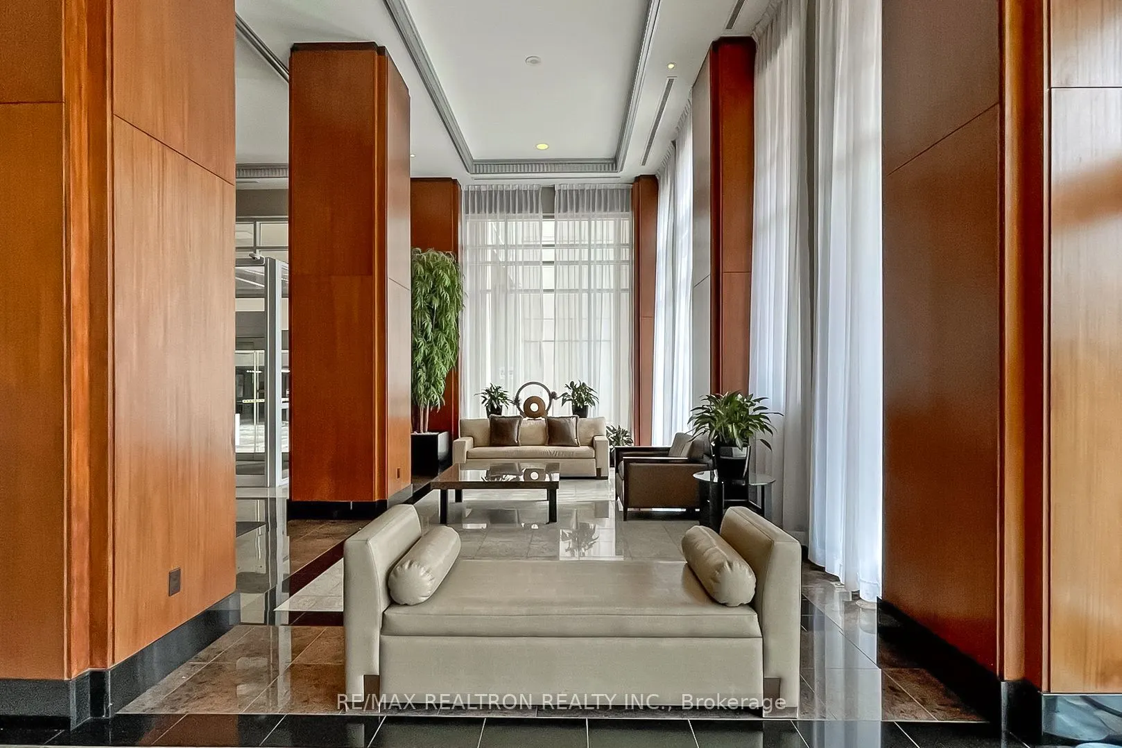 628 fleet Street, #407