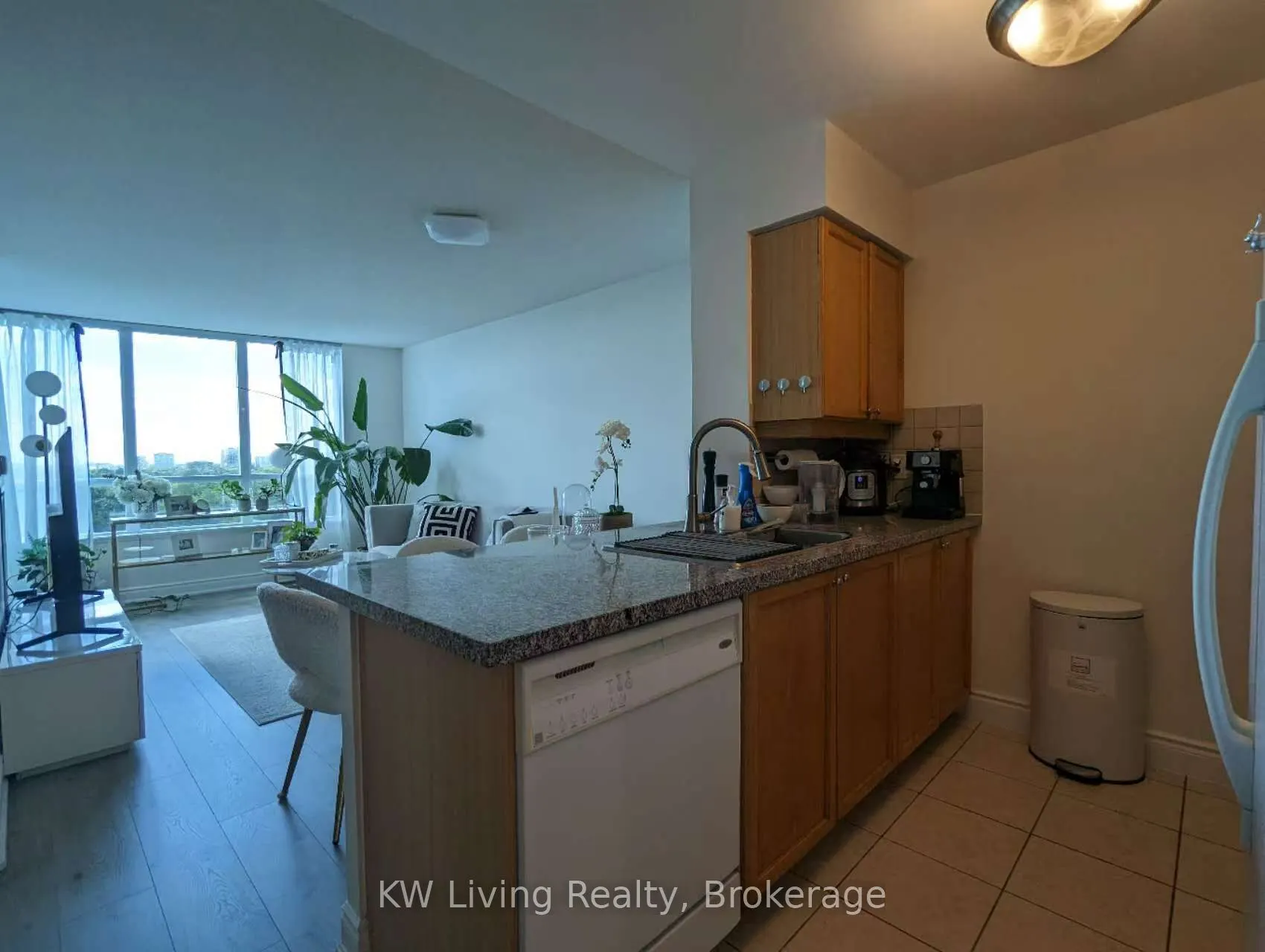 15 Greenview Avenue, #909