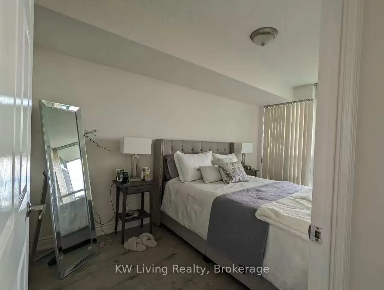 15 Greenview Avenue, #909