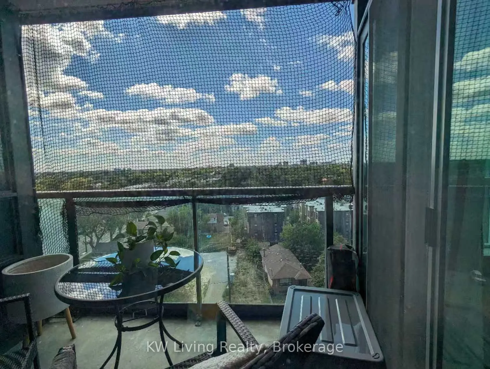 15 Greenview Avenue, #909