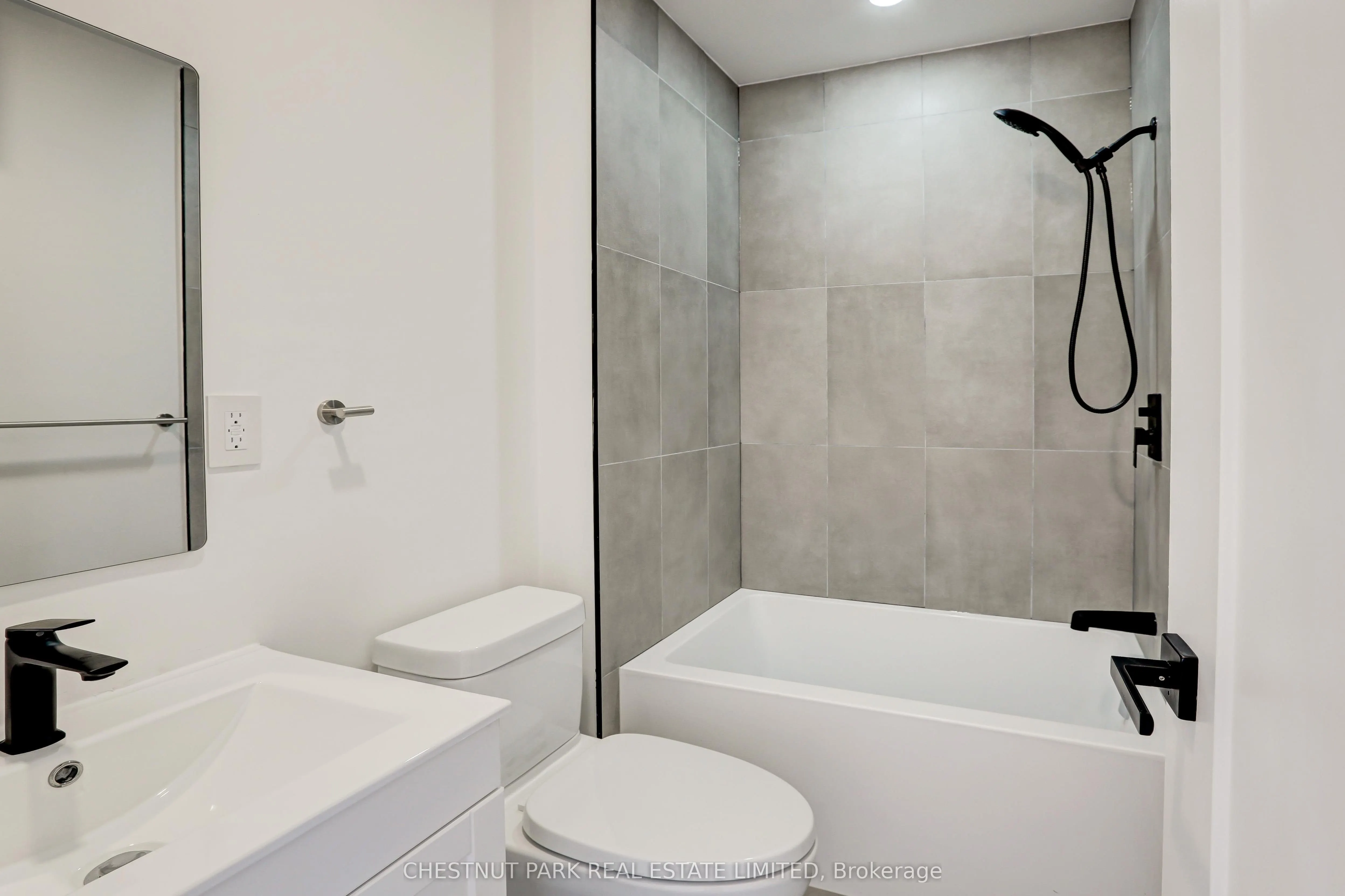326 St George Street, #2