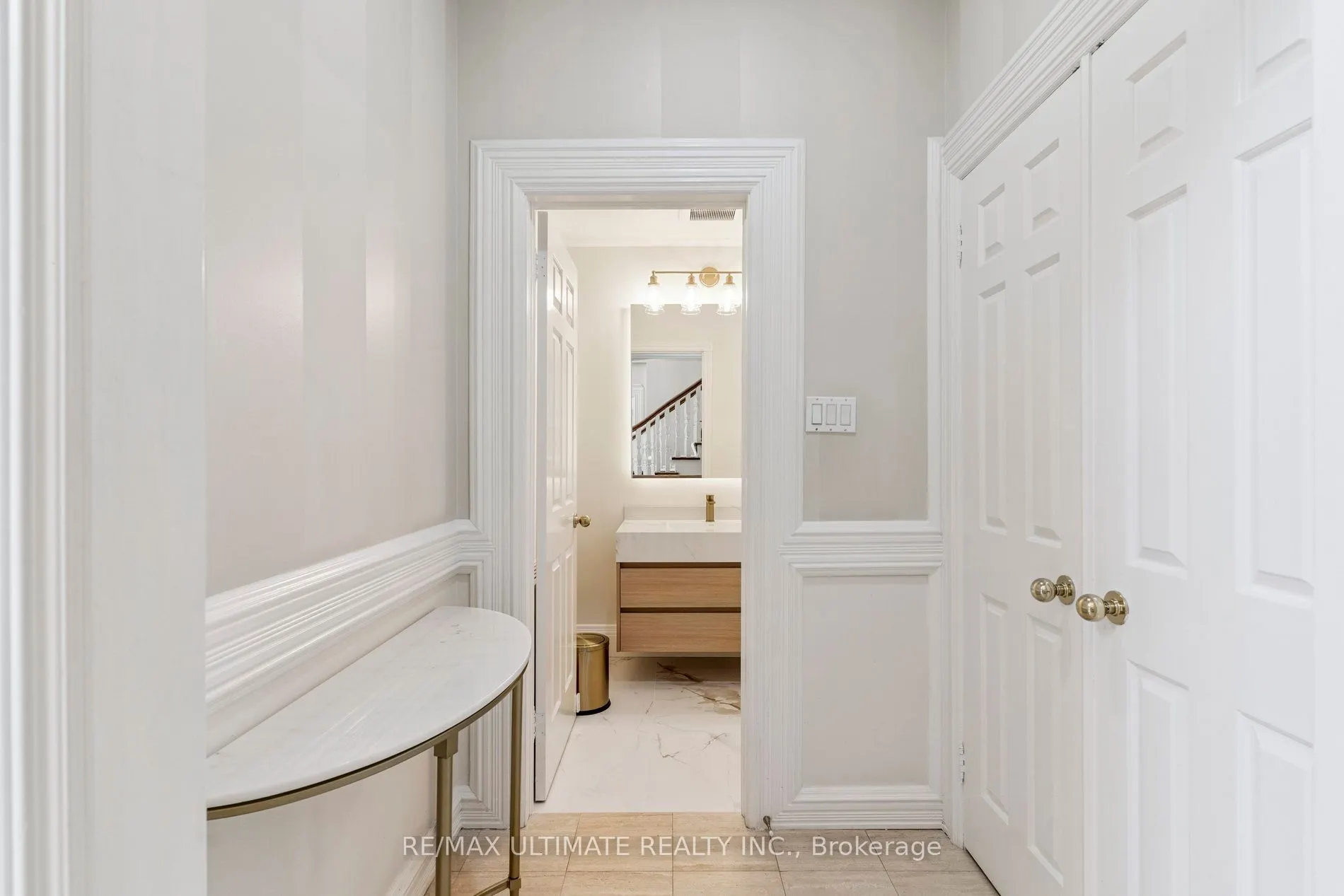 1 Versailles Court