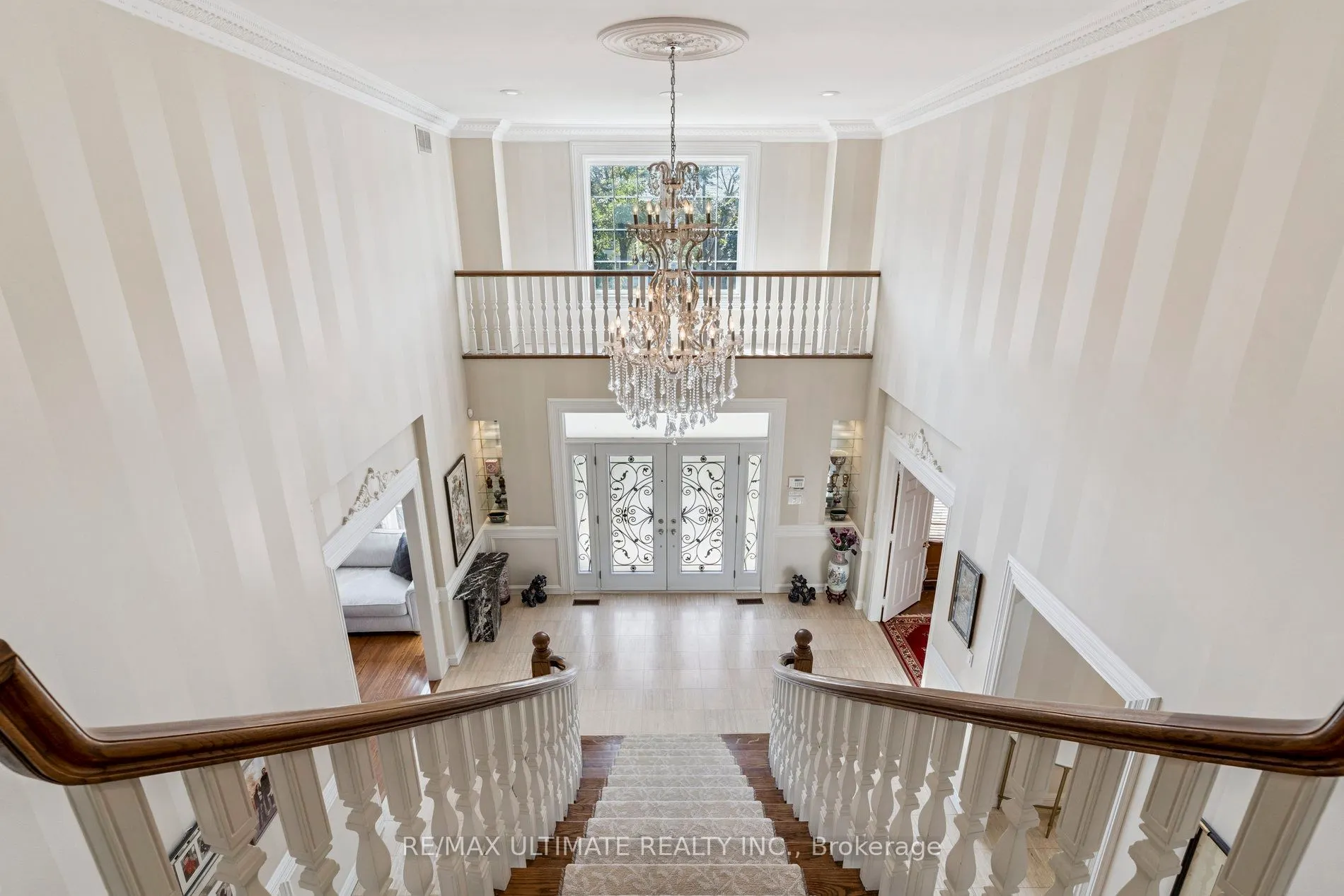 1 Versailles Court