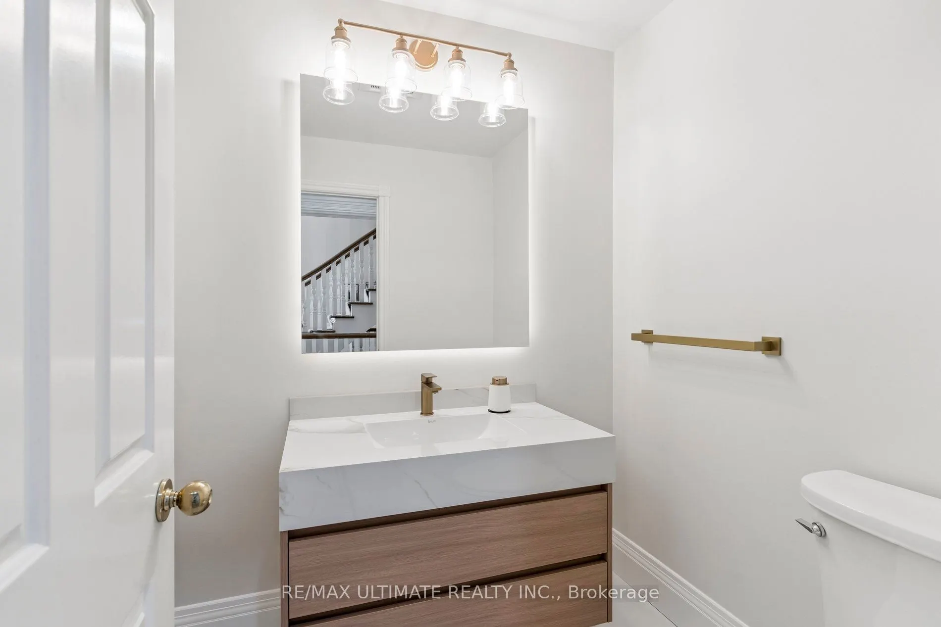 1 Versailles Court