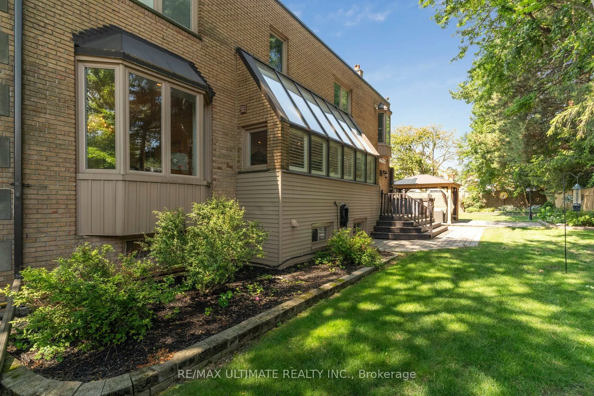 1 Versailles Court