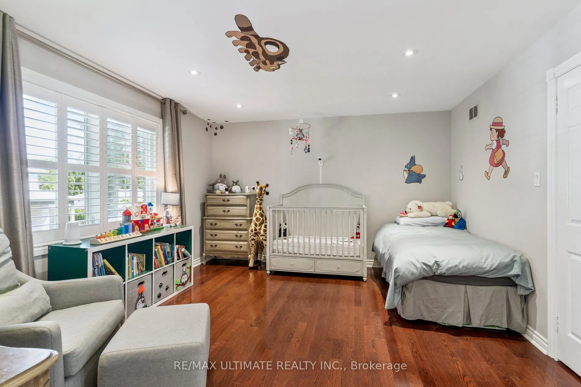 1 Versailles Court