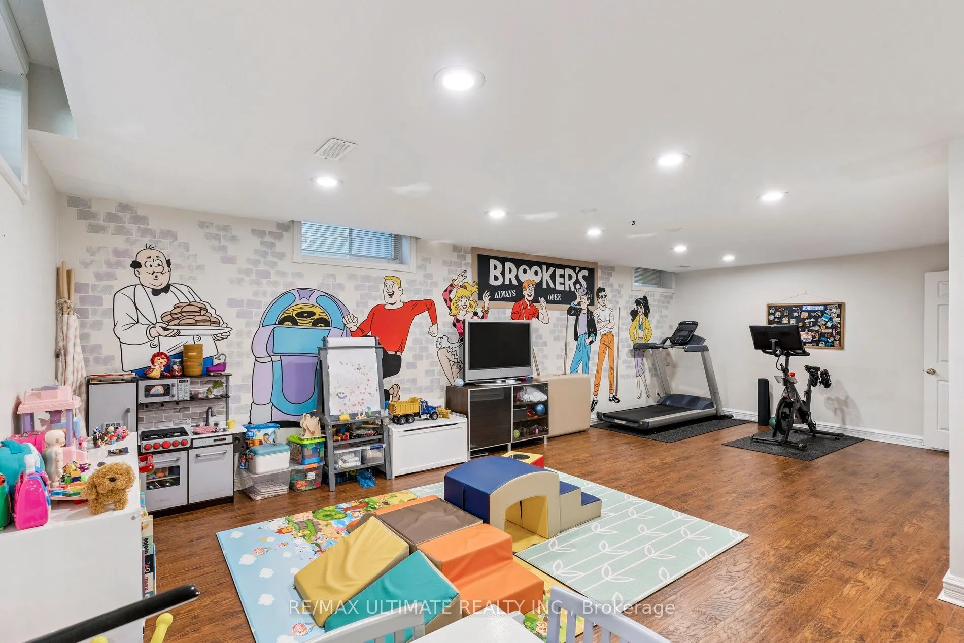 1 Versailles Court