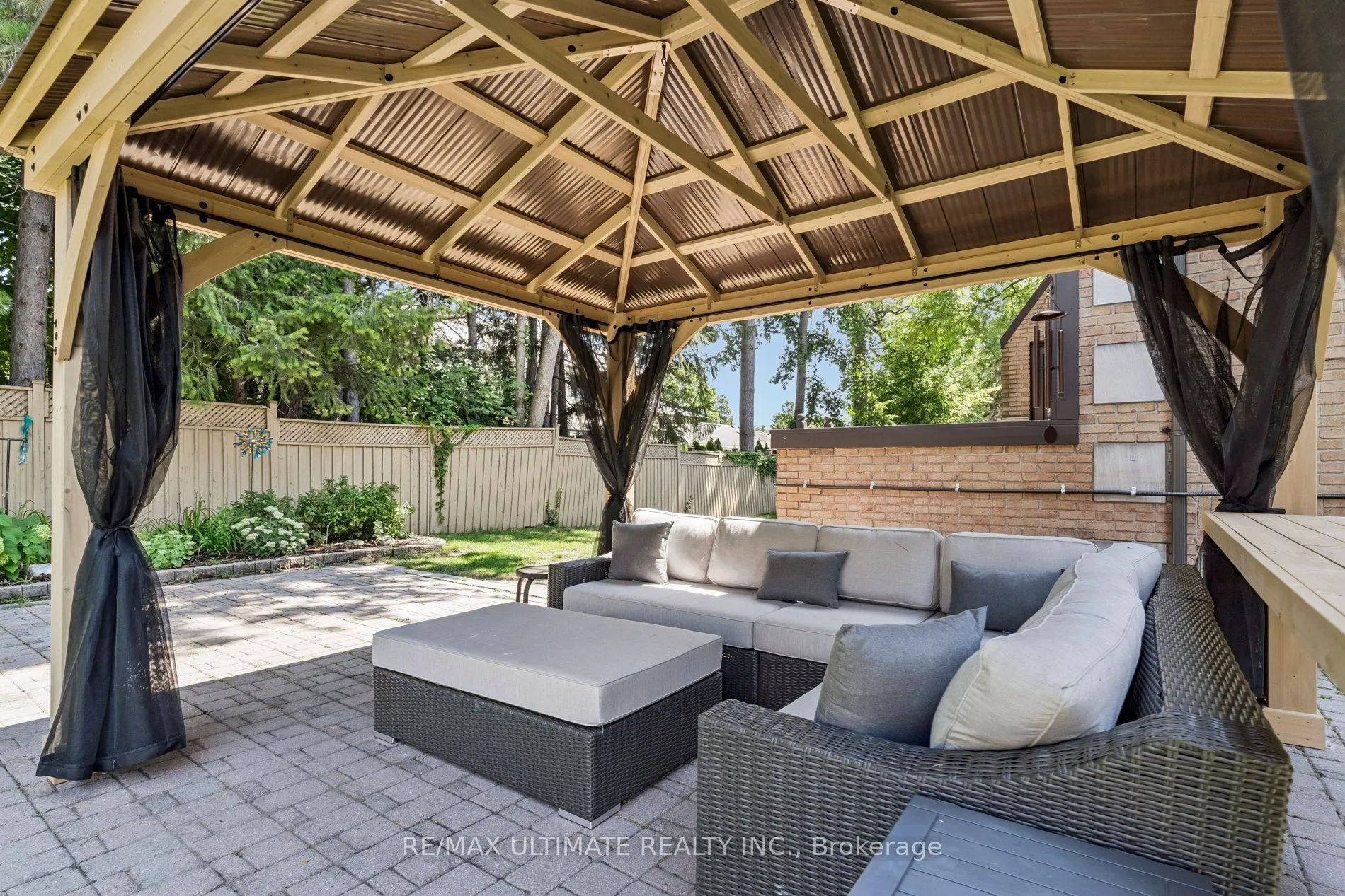 1 Versailles Court