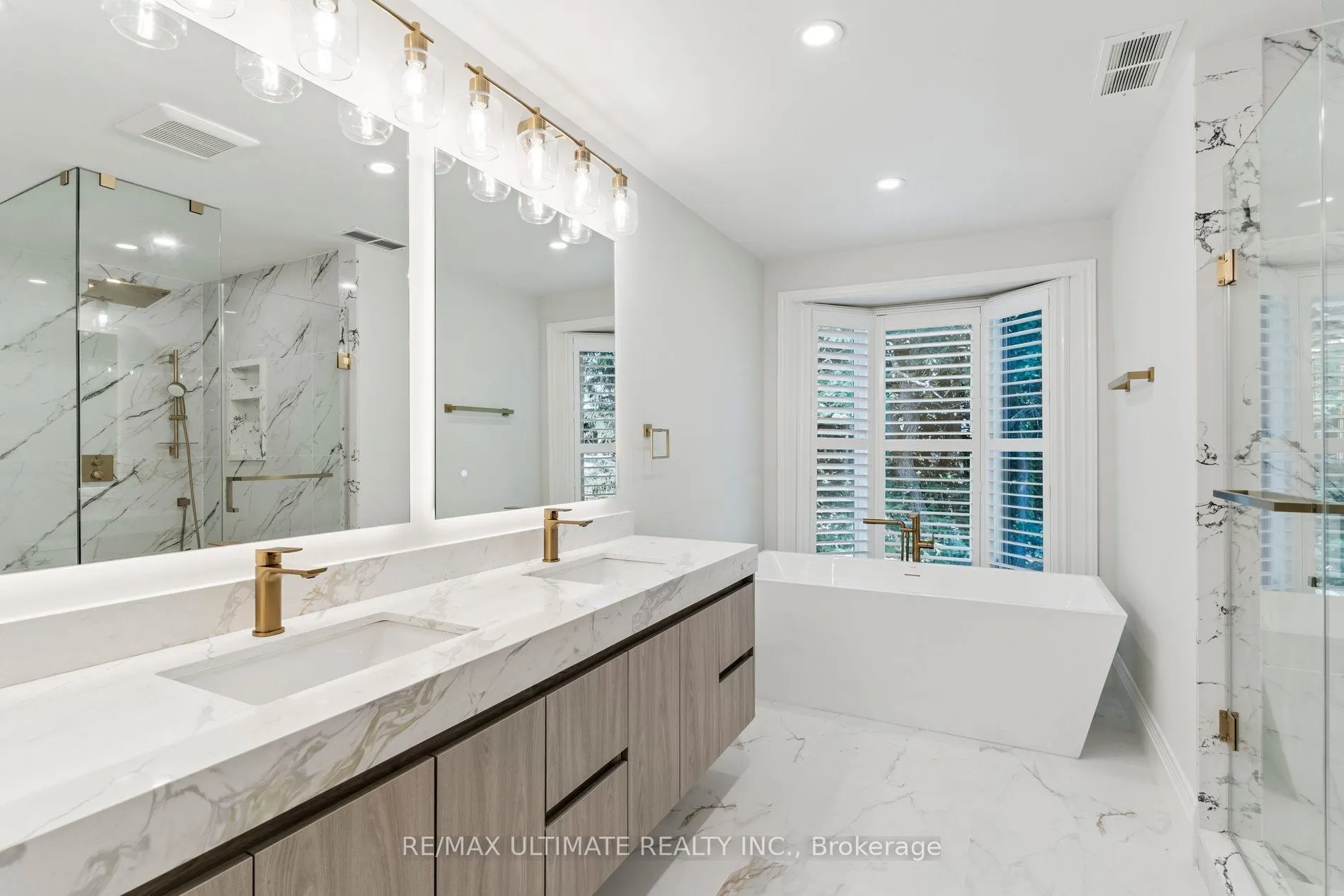 1 Versailles Court