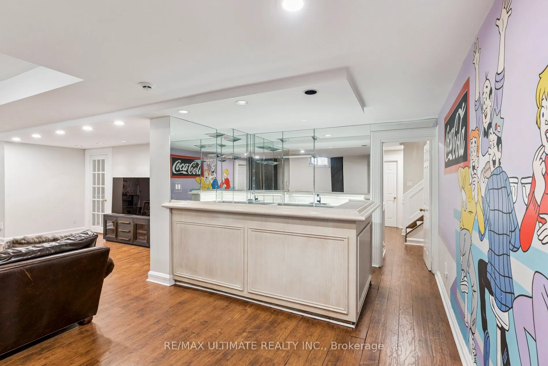 1 Versailles Court