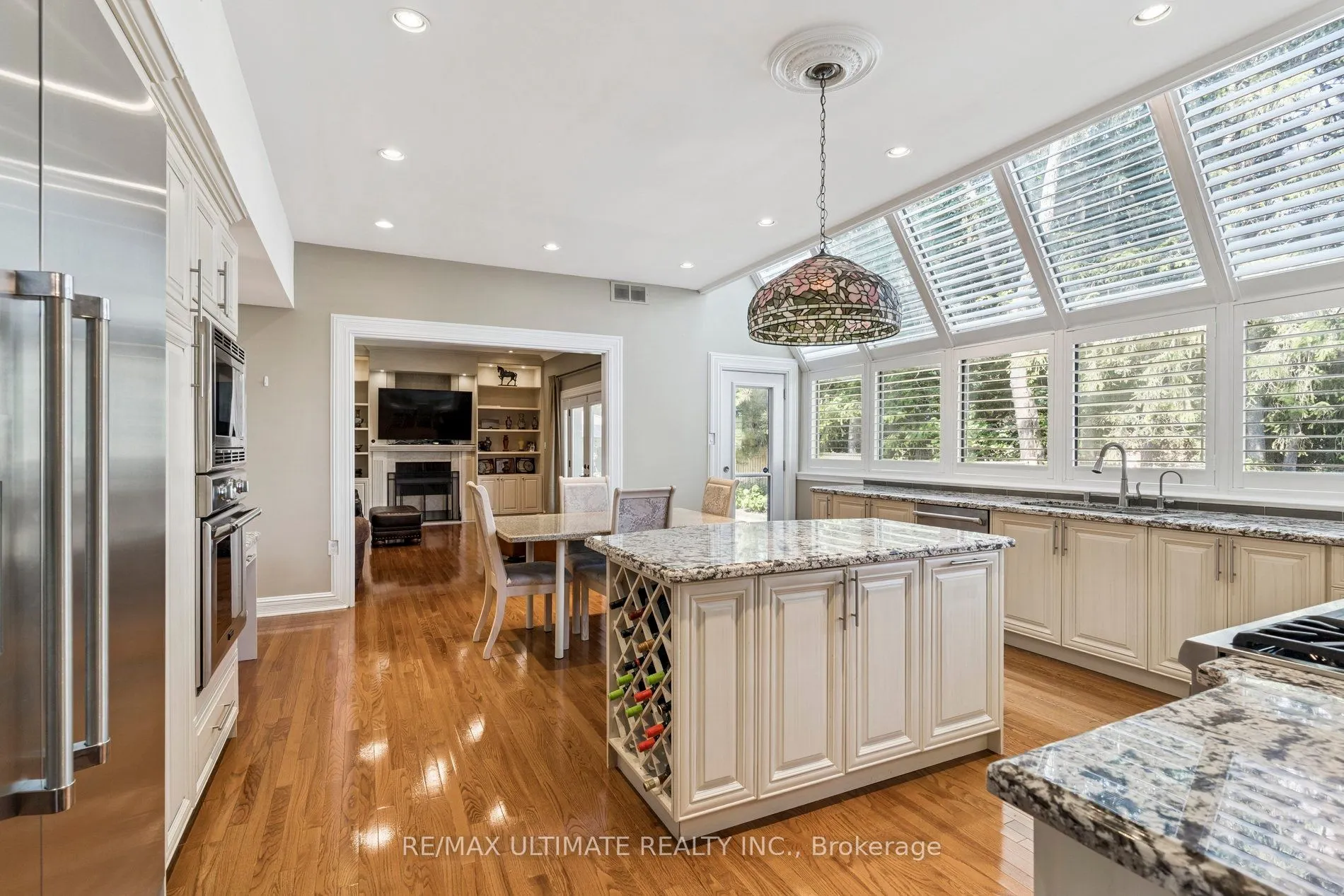 1 Versailles Court