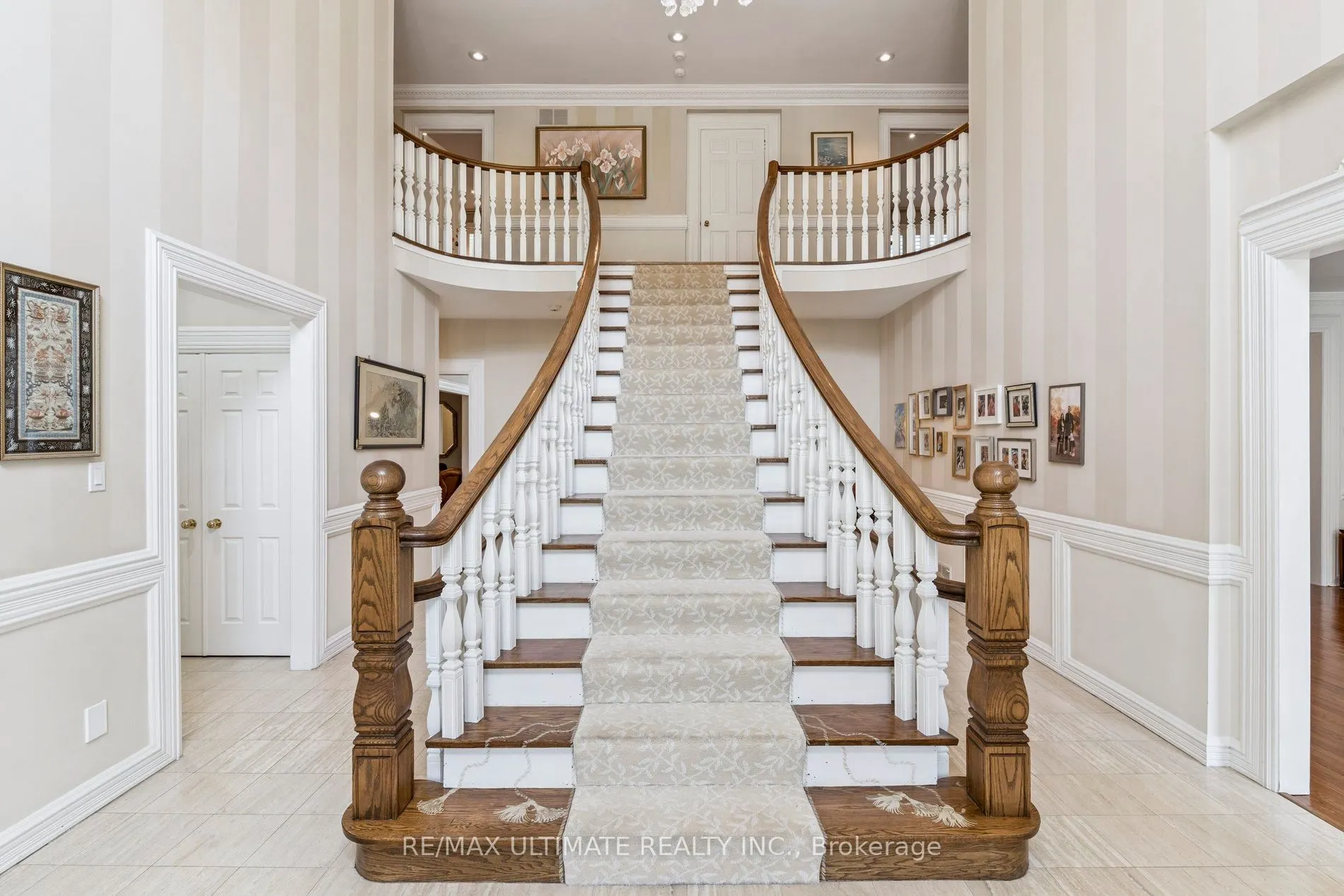 1 Versailles Court