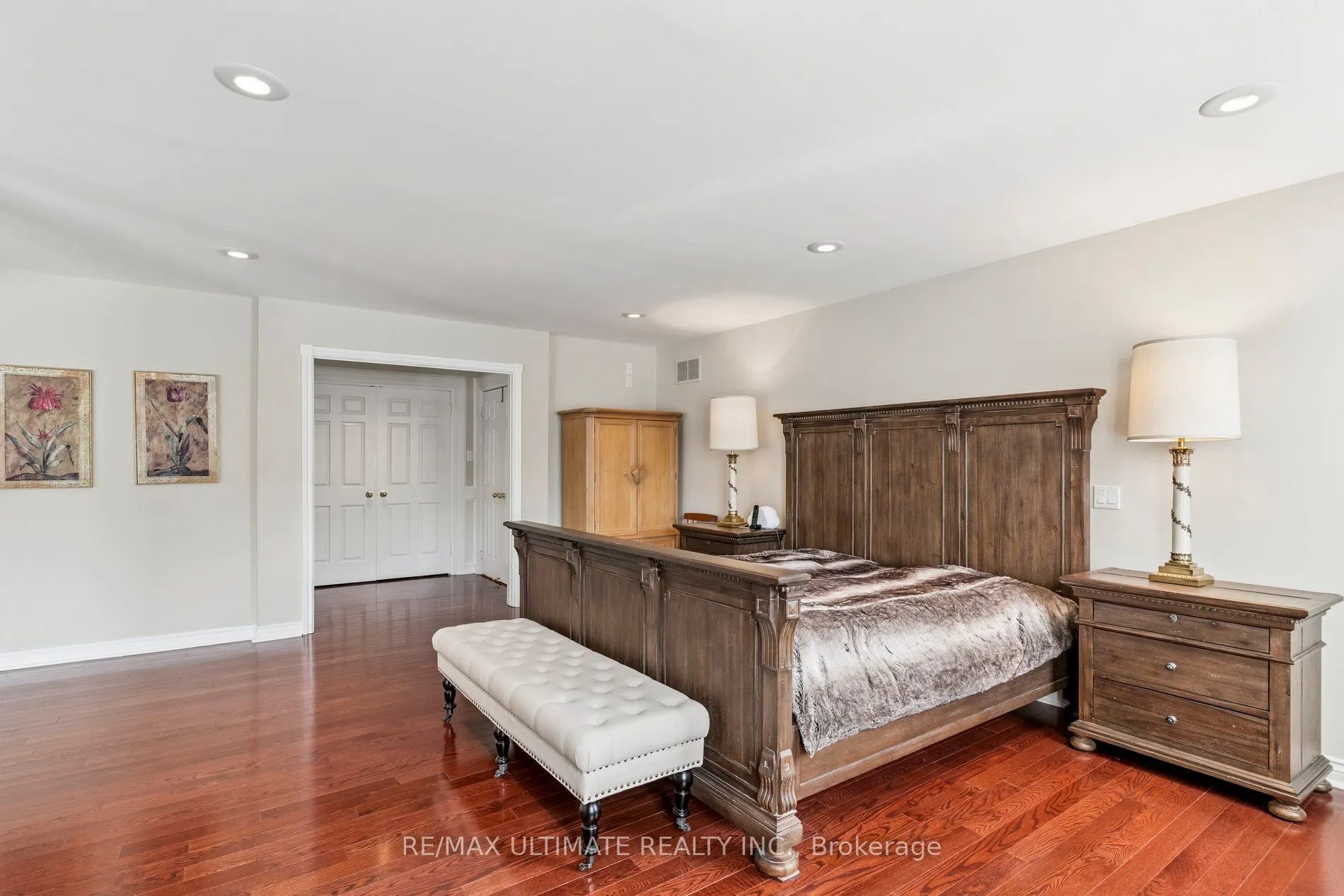1 Versailles Court