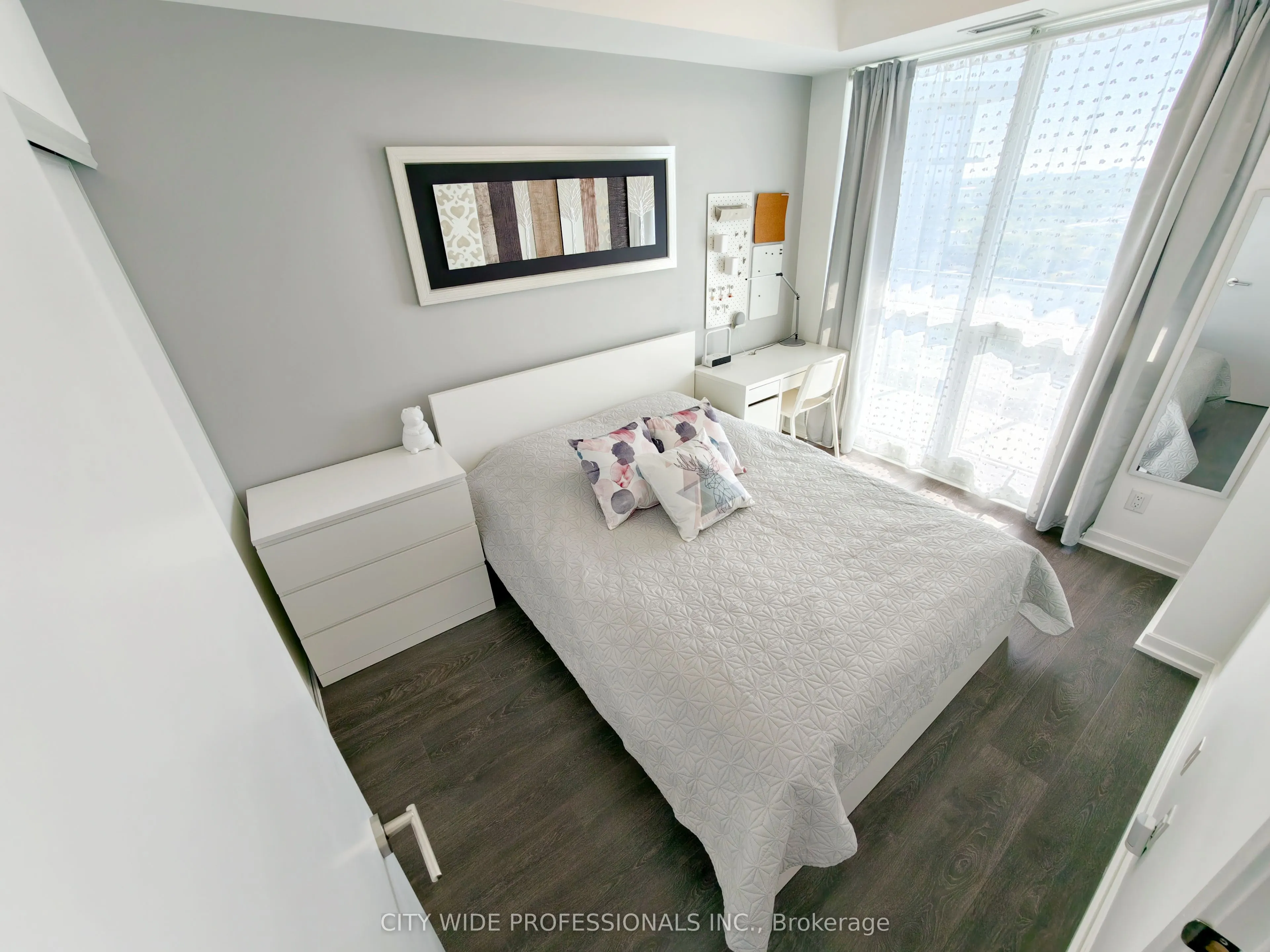 38 Forest Manor Road, #1208