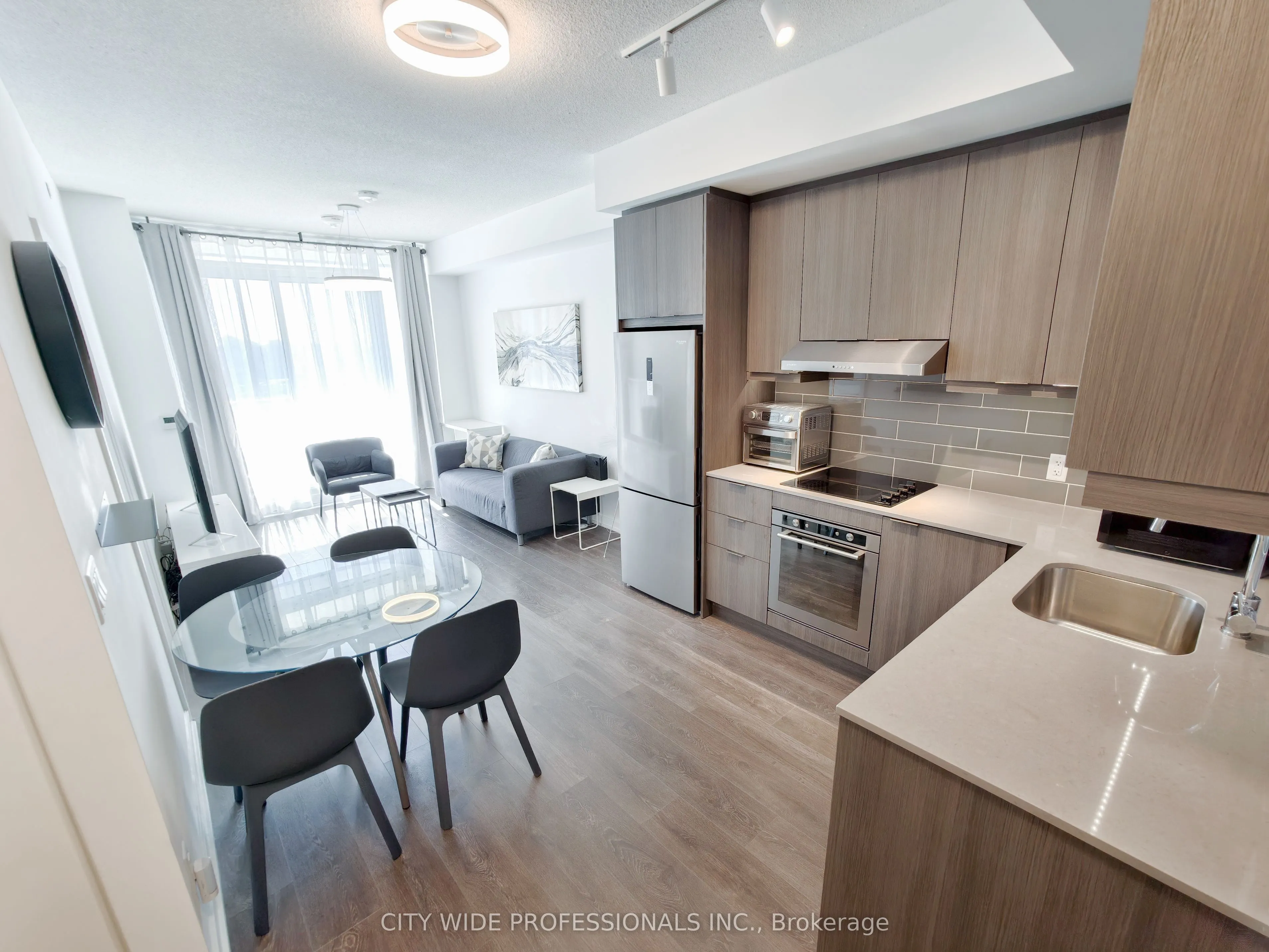 38 Forest Manor Road, #1208