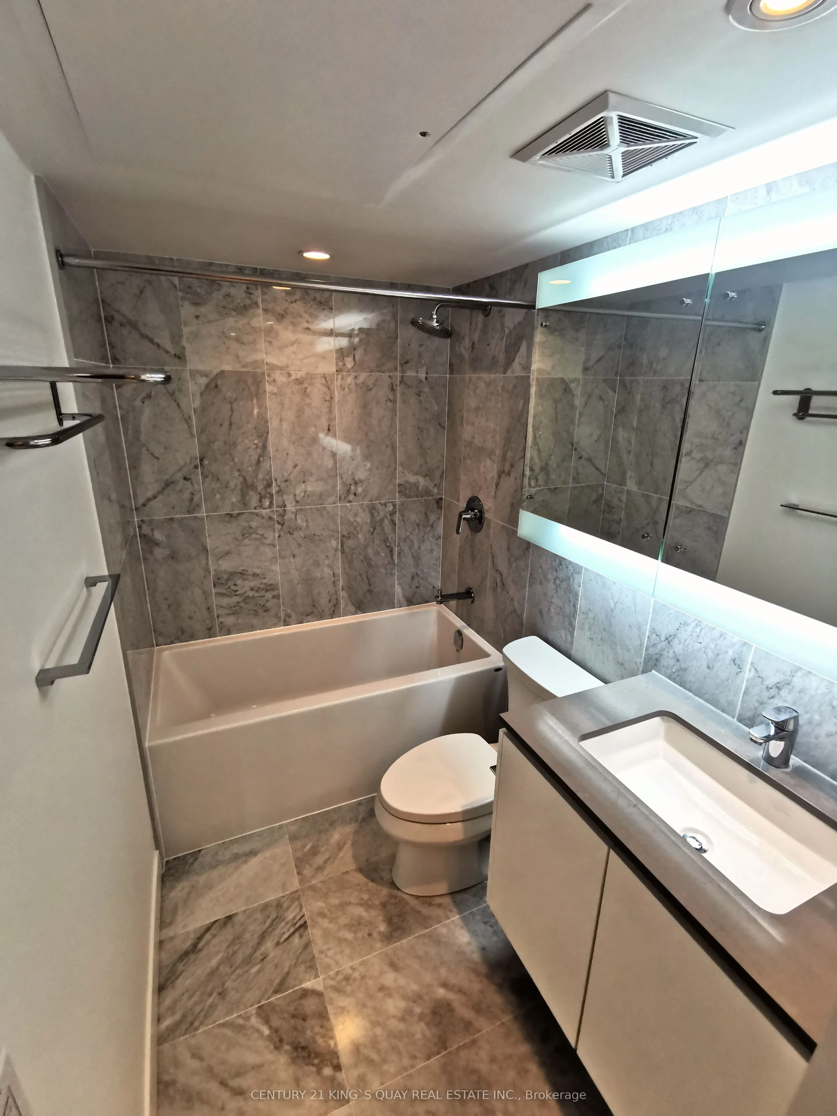 70 Queens Wharf Road, #3111