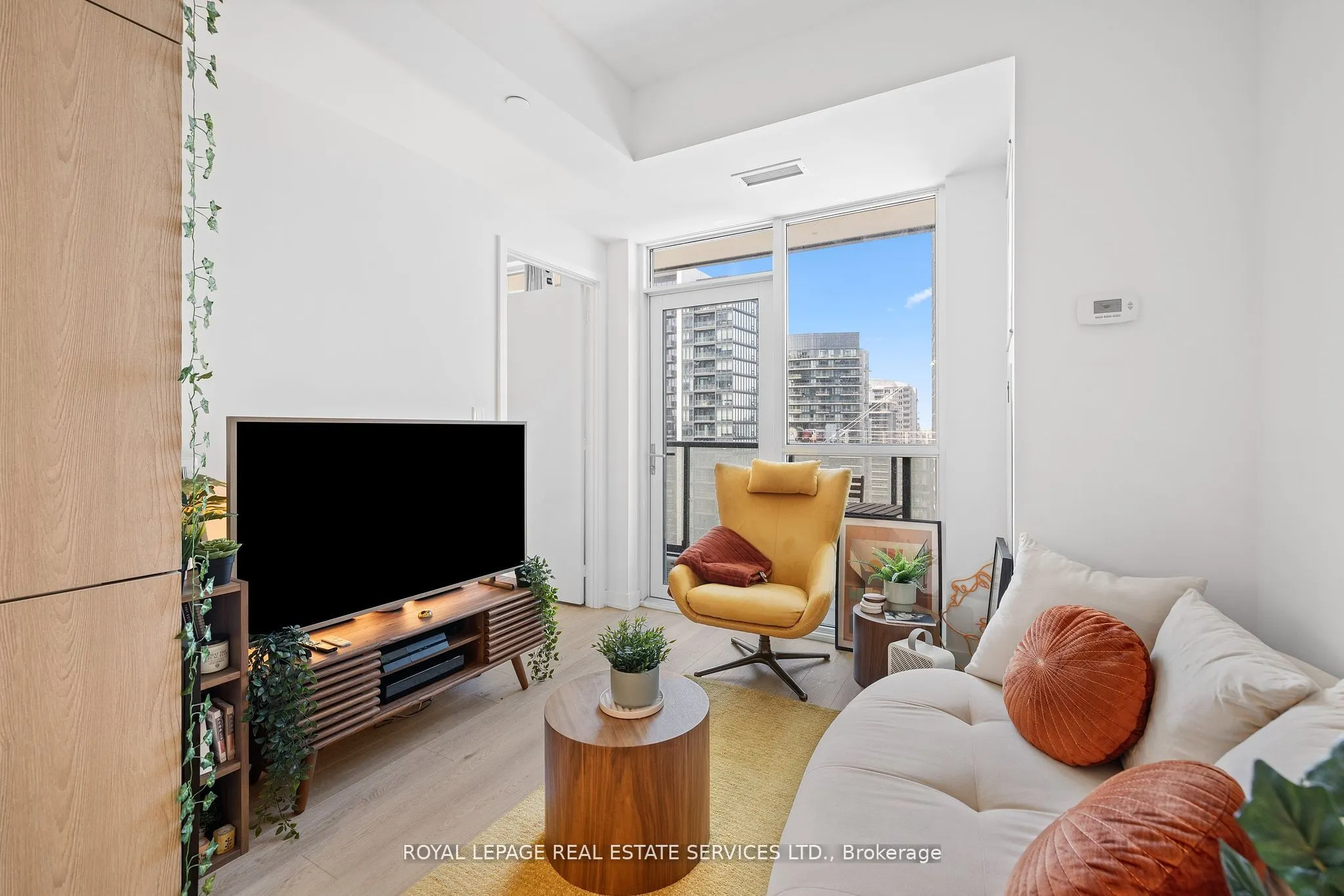 50 Ordnance Street, #1603