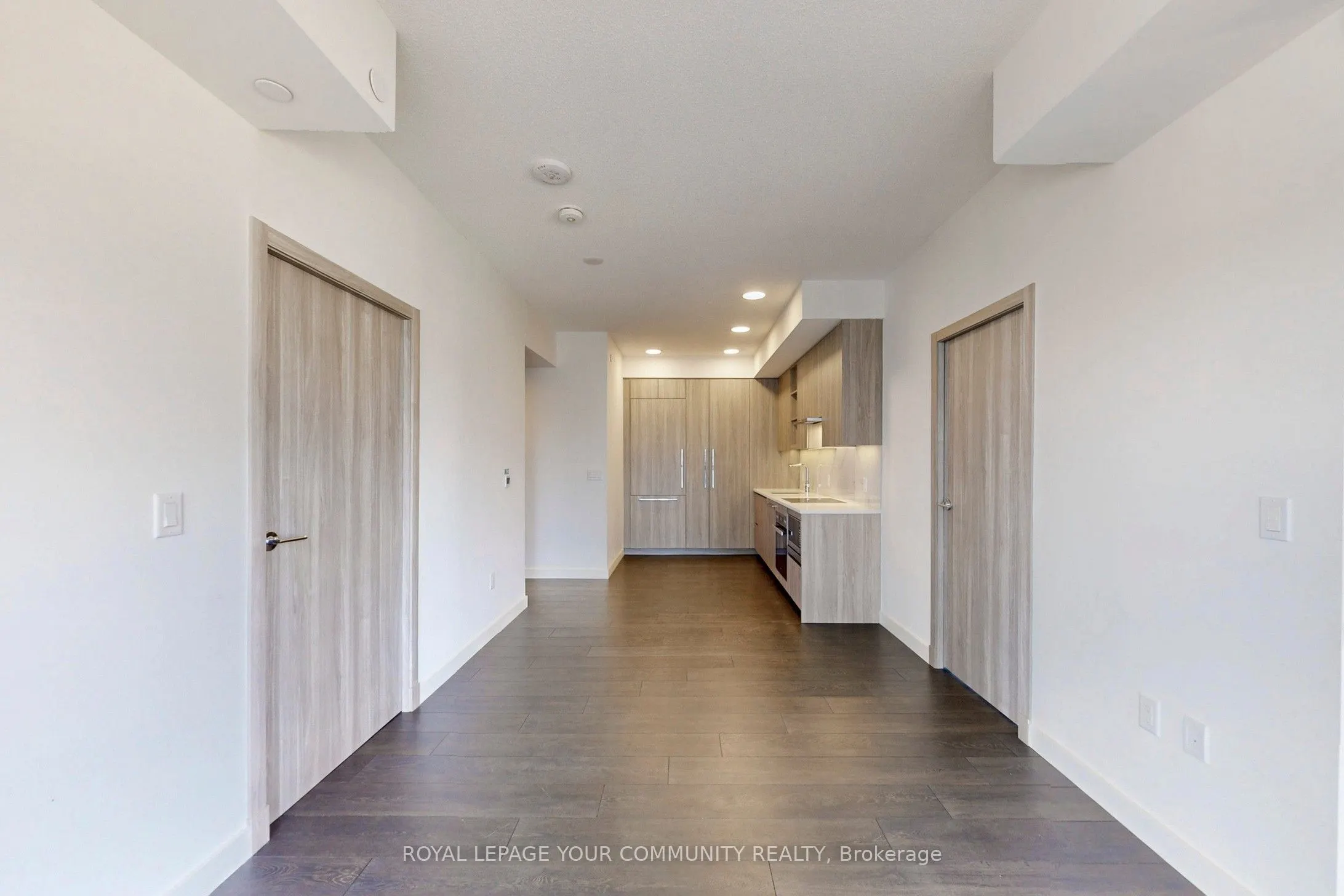 27 Mcmahon Drive, #1112