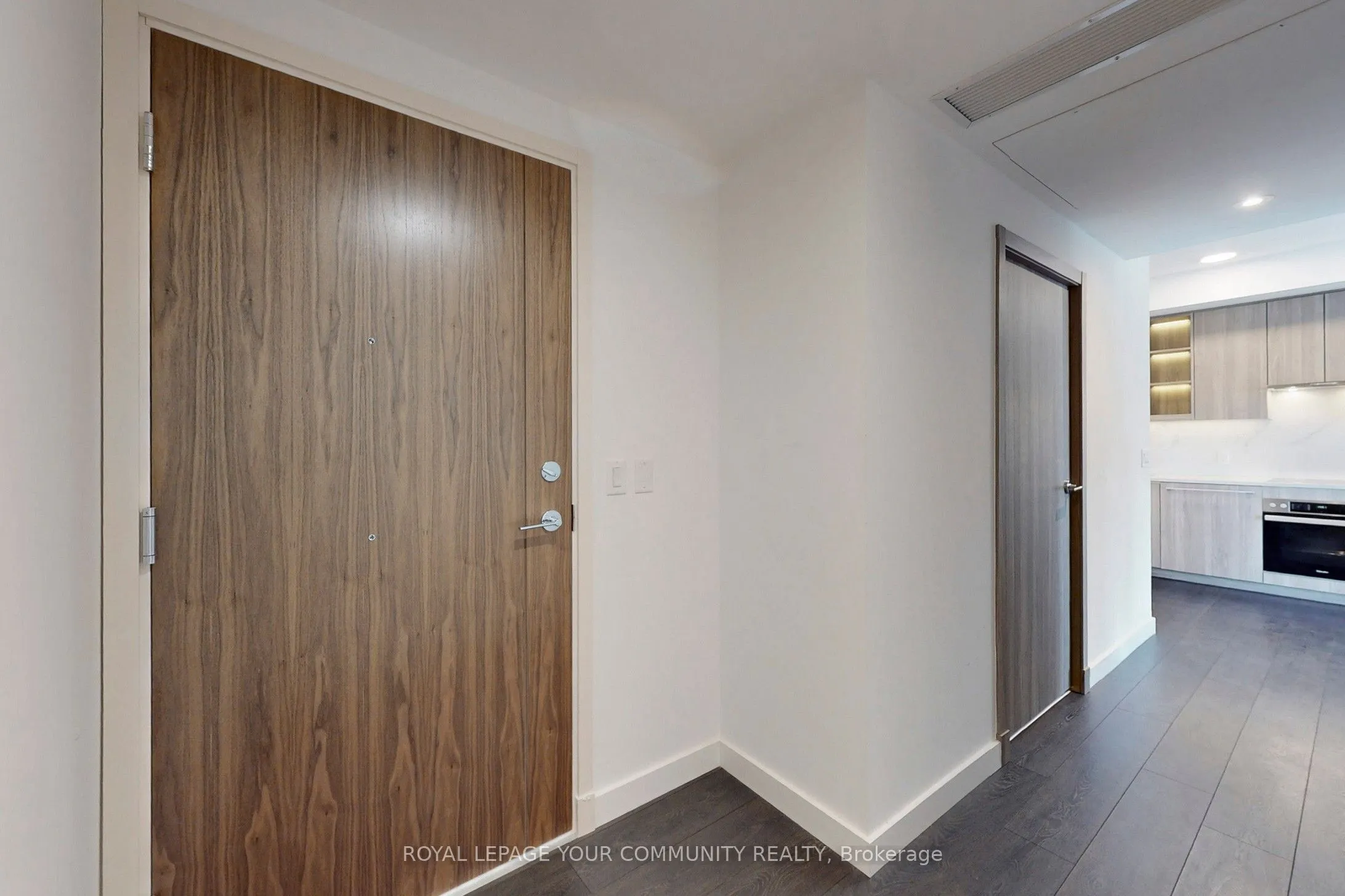 27 Mcmahon Drive, #1112