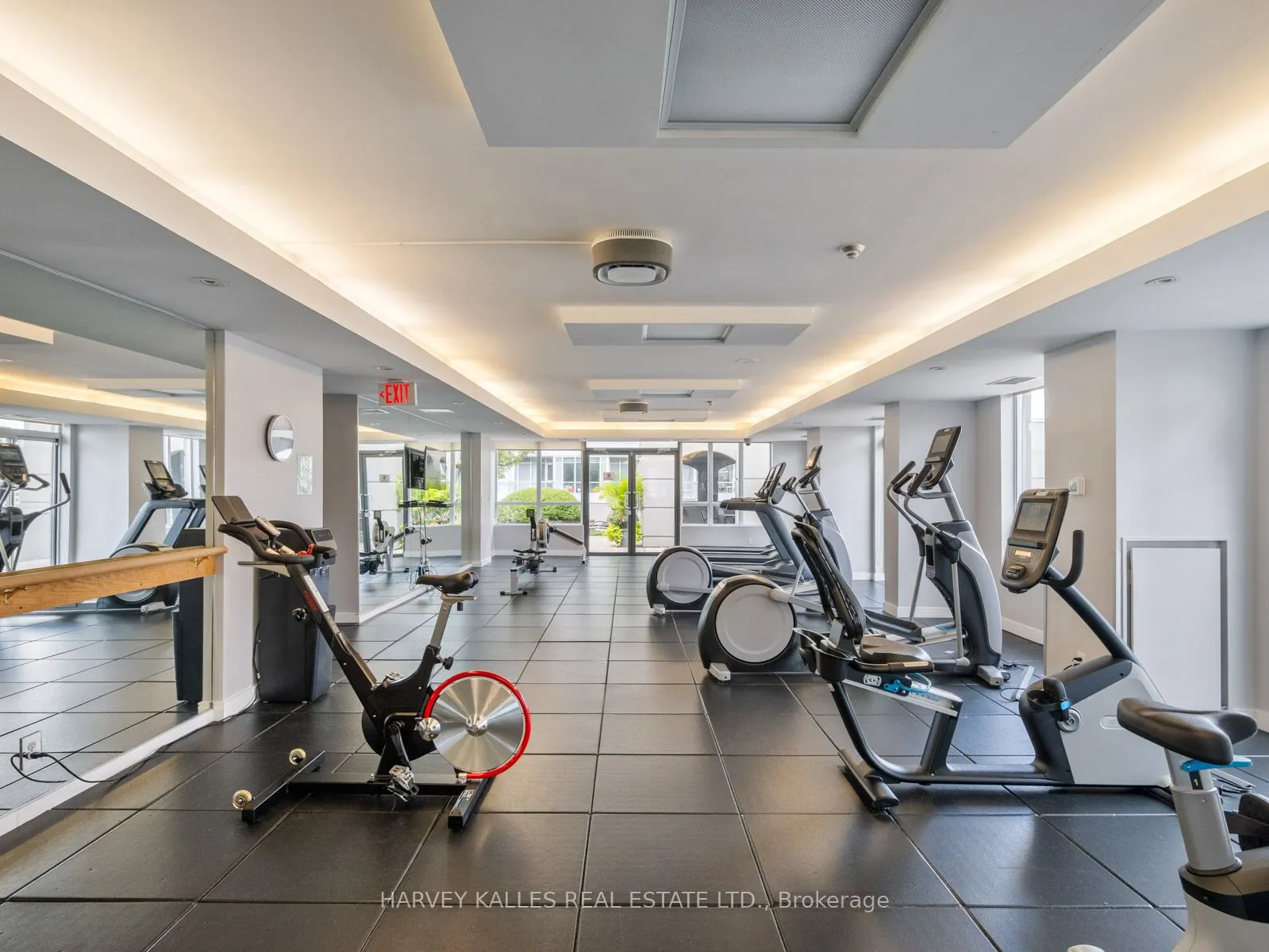 140 Simcoe Street, #1309