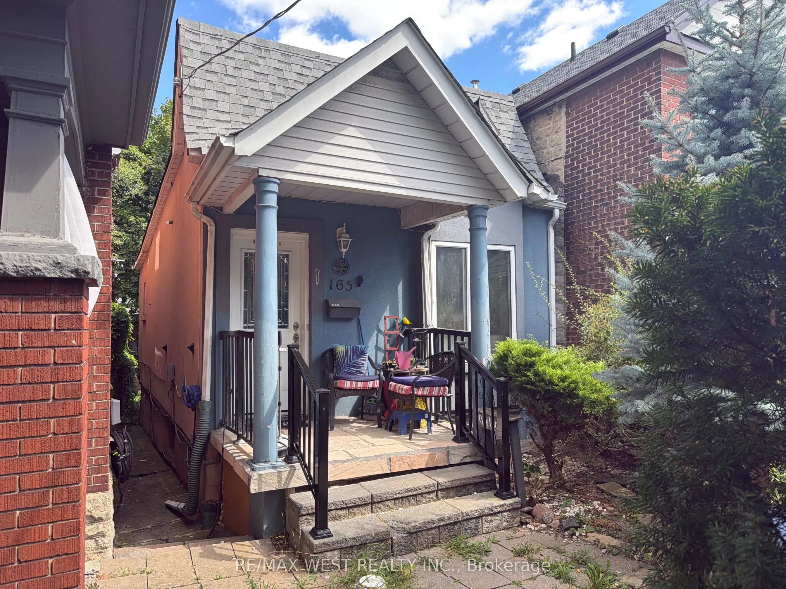 165 Robina Avenue
