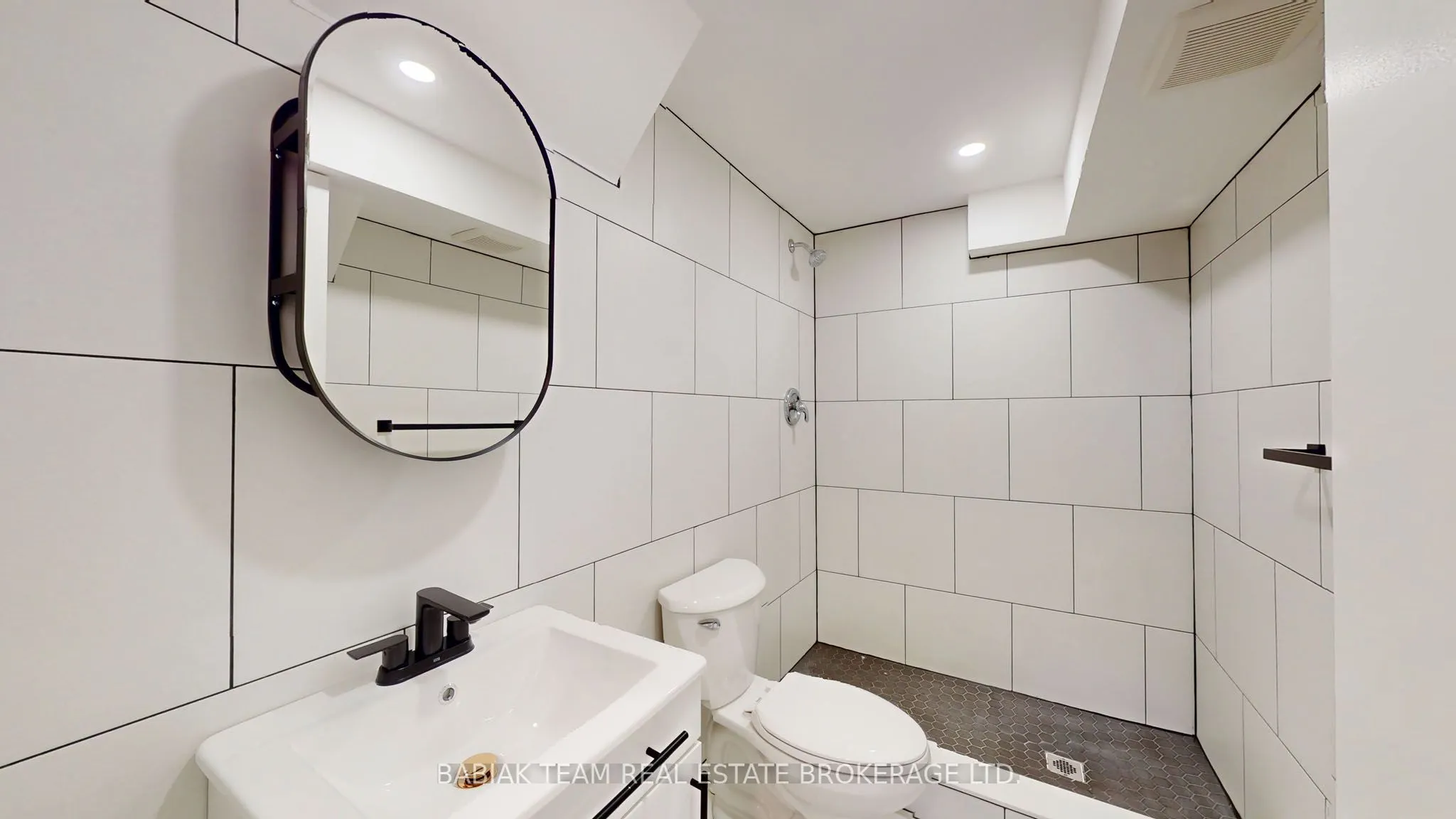 545 Northcliffe Boulevard, #Lower