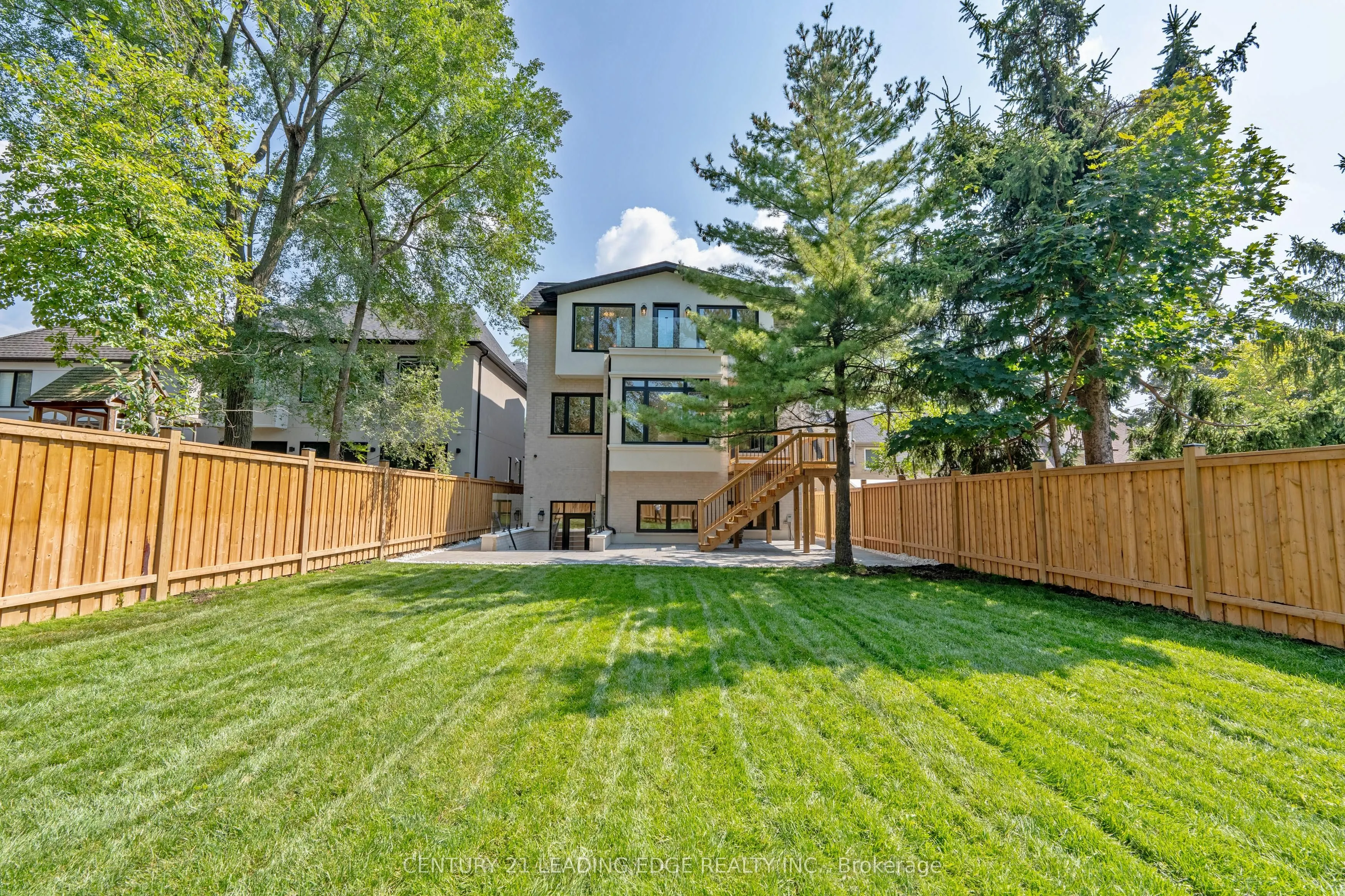 22 KING HIGH Avenue