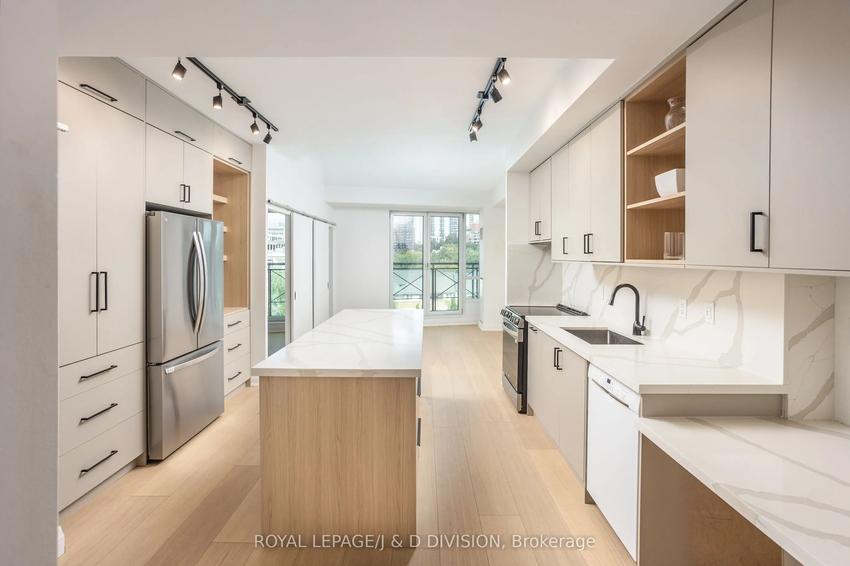 20 Scrivener Square, #606