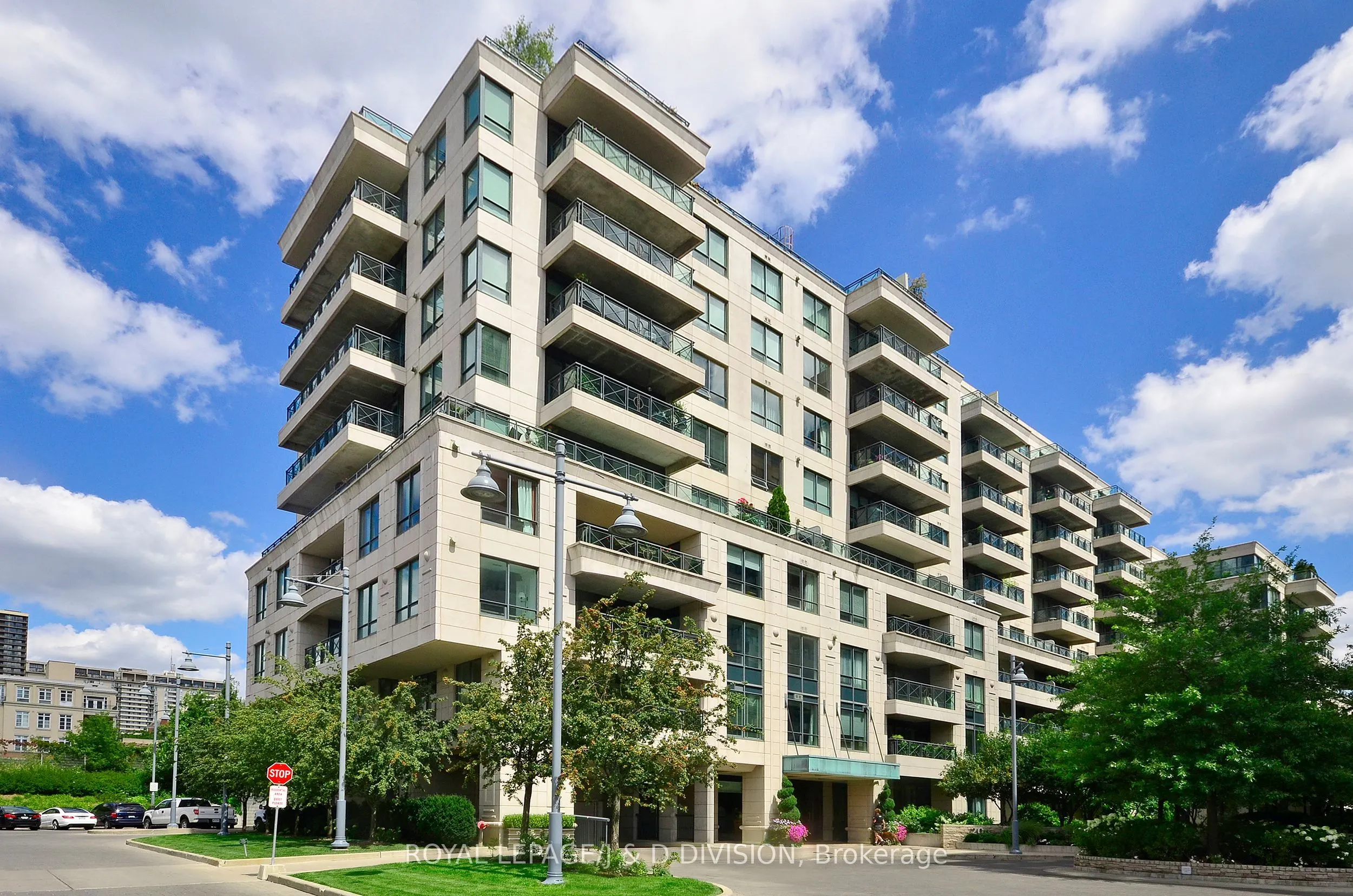 20 Scrivener Square, #606