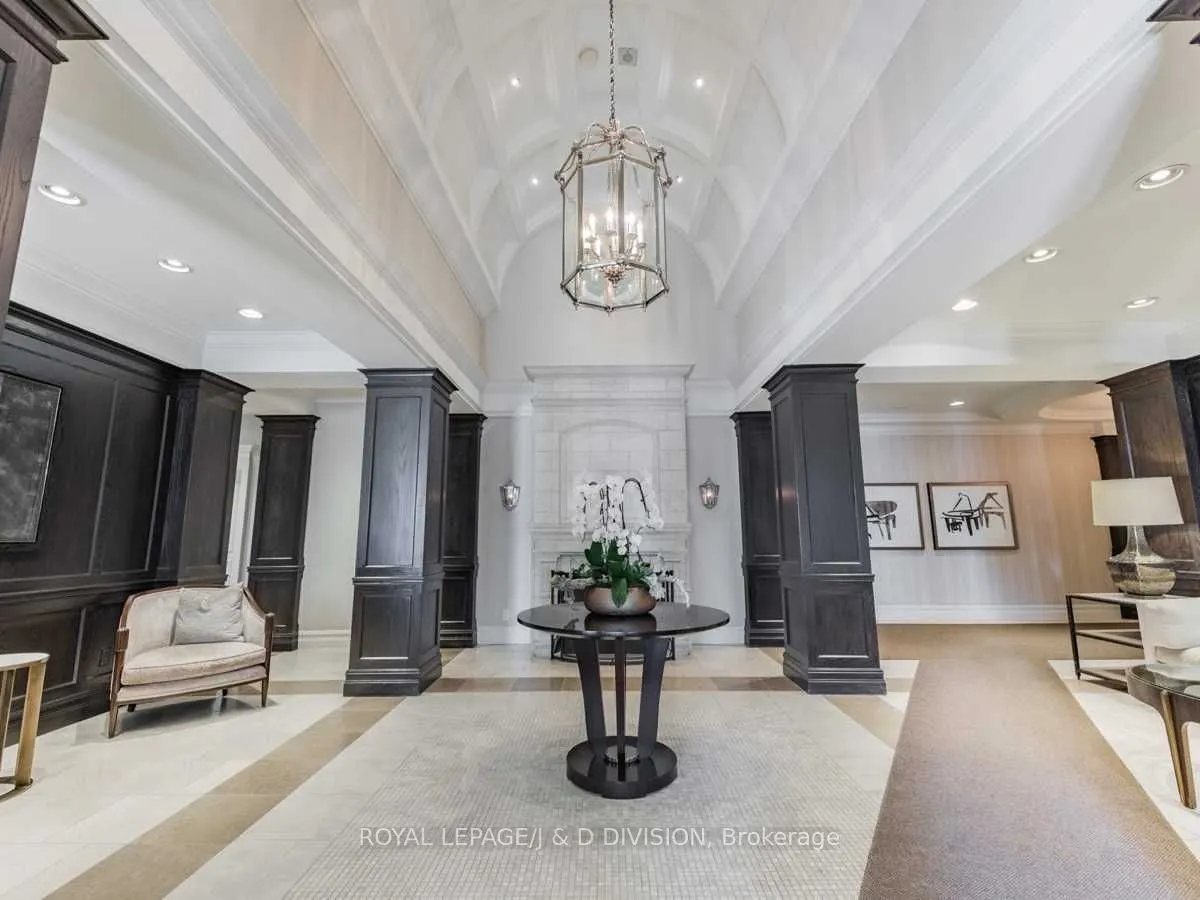 20 Scrivener Square, #606