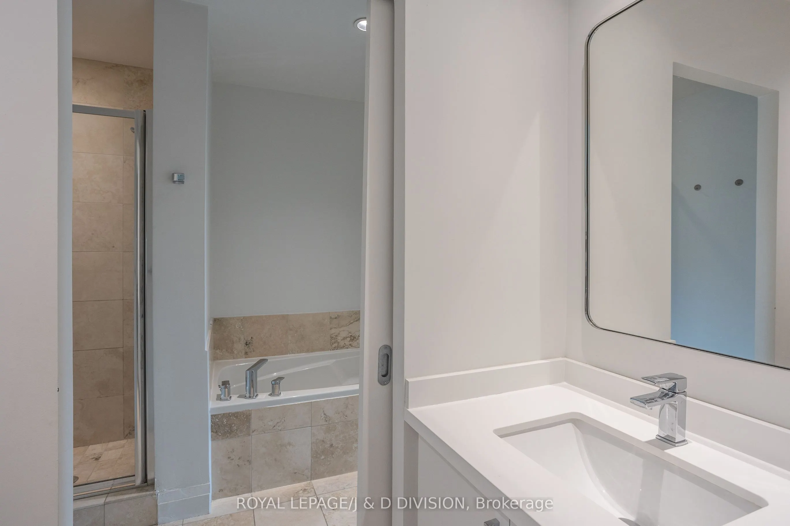 20 Scrivener Square, #606