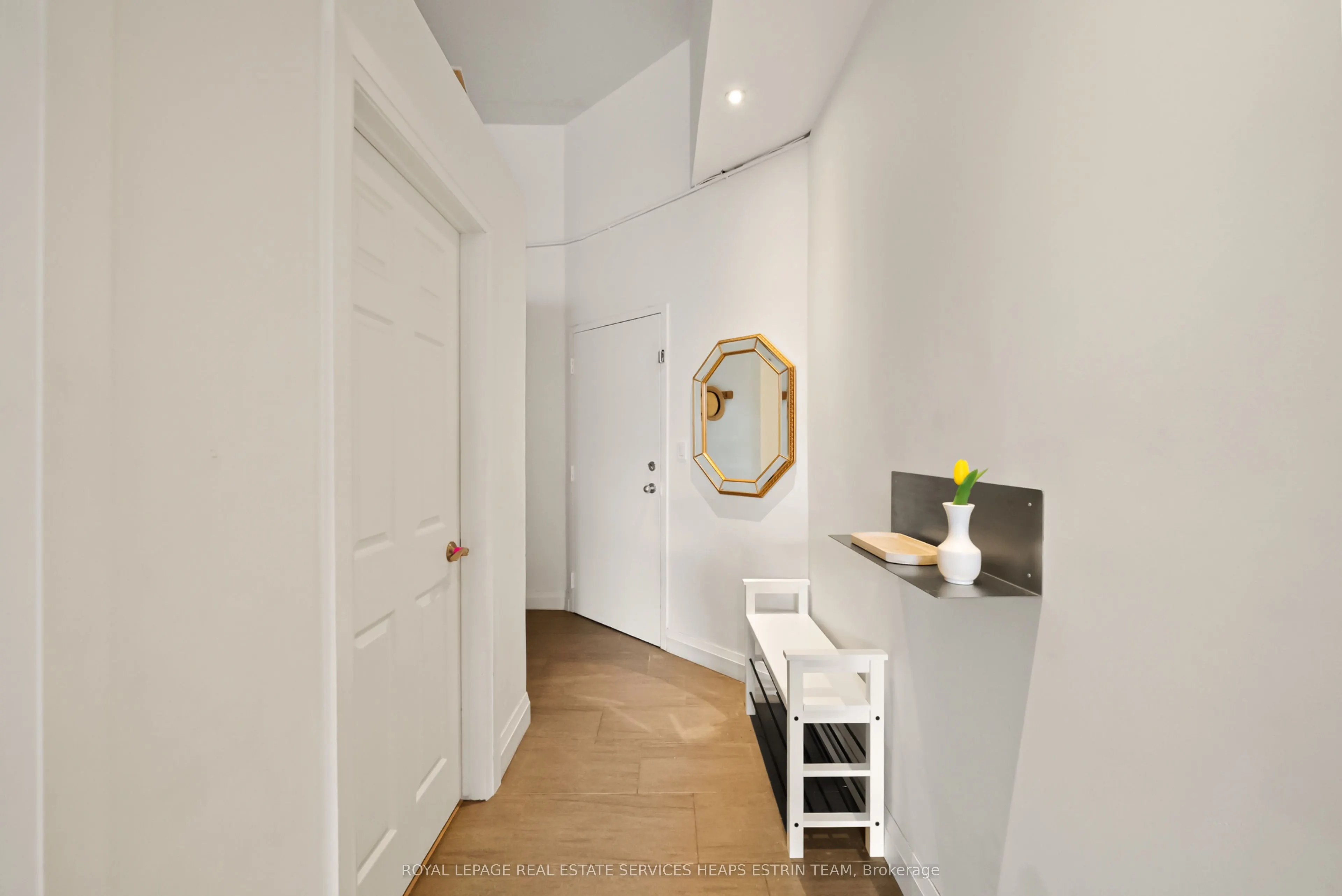 264 Seaton Street, #205