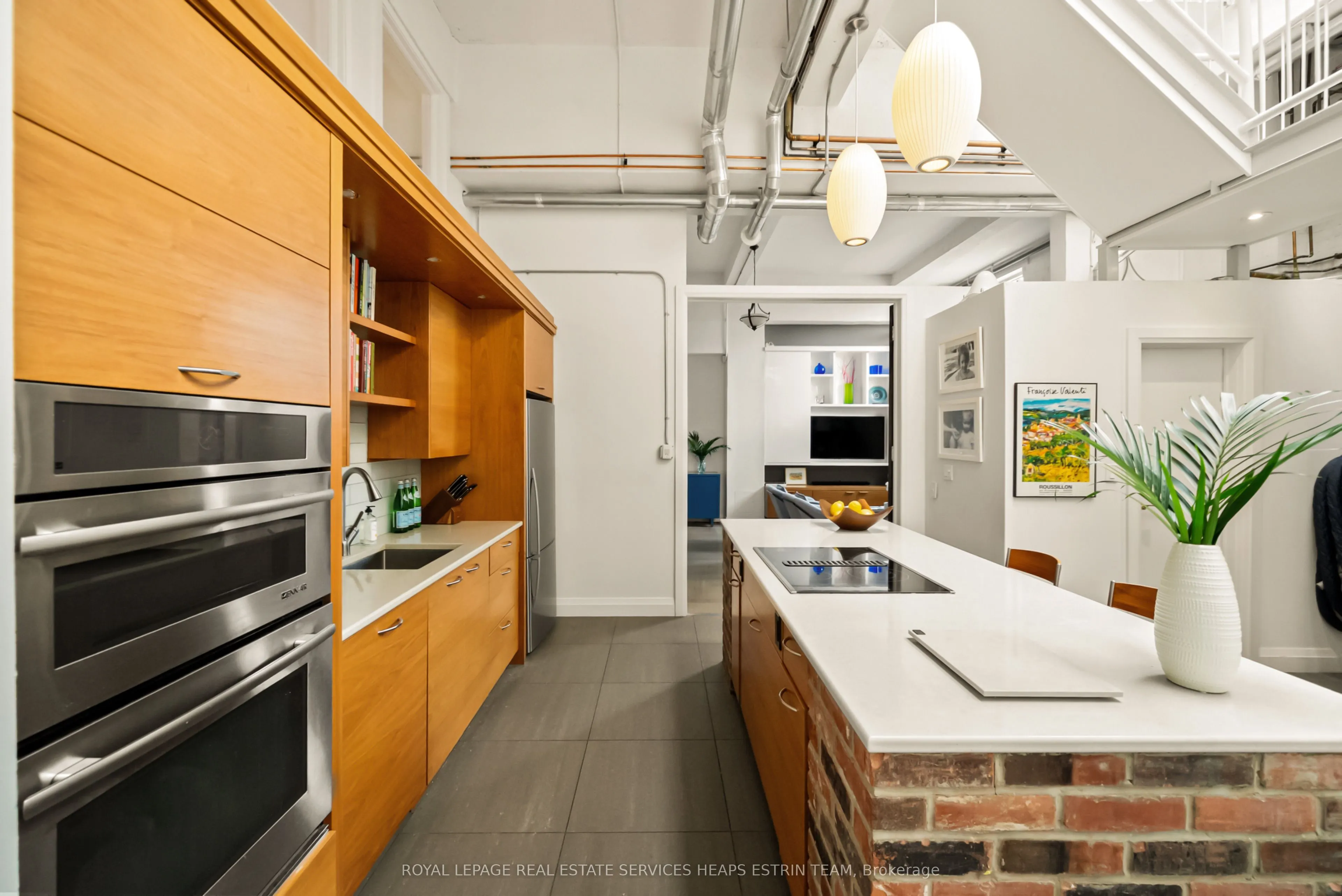 264 Seaton Street, #205