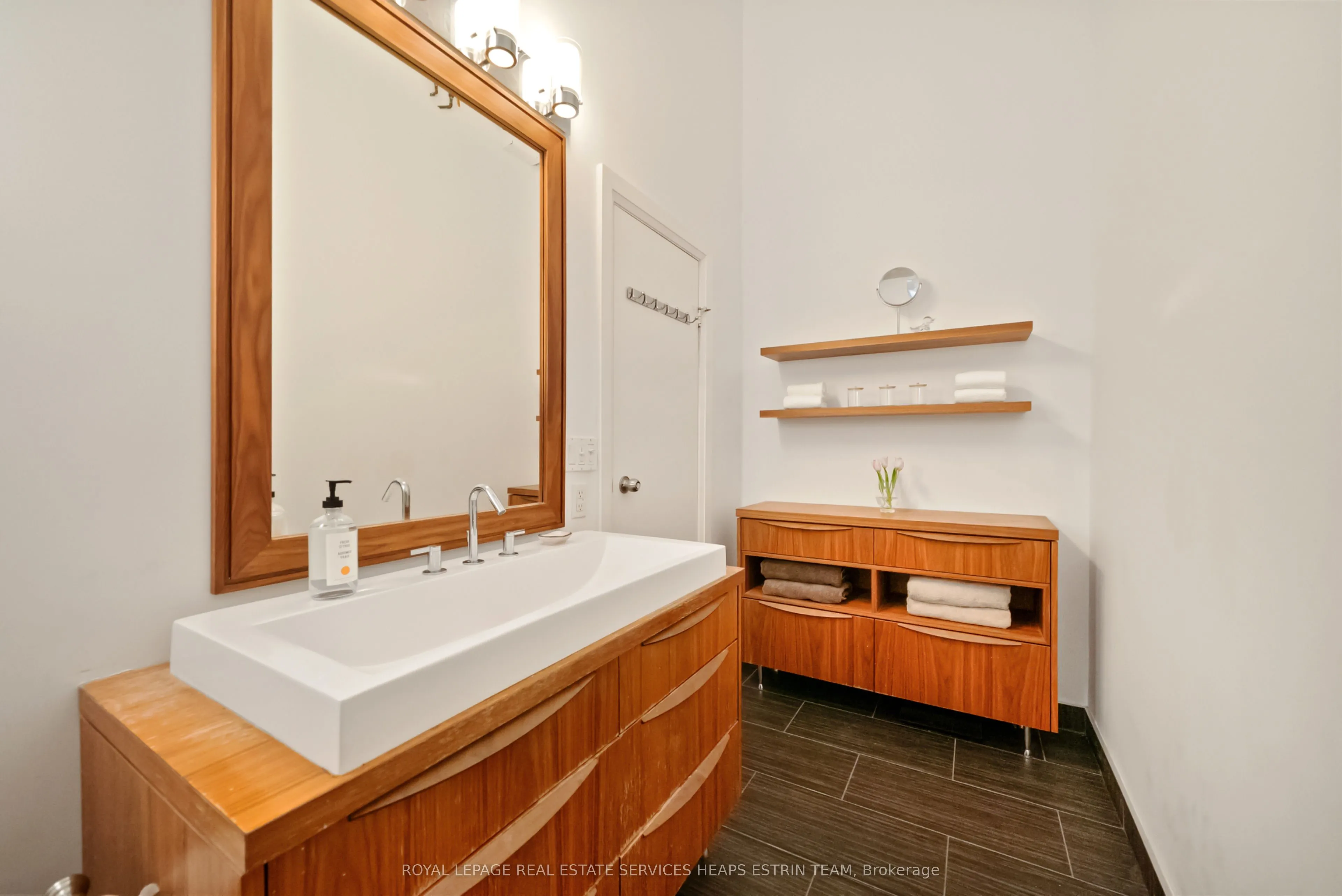 264 Seaton Street, #205