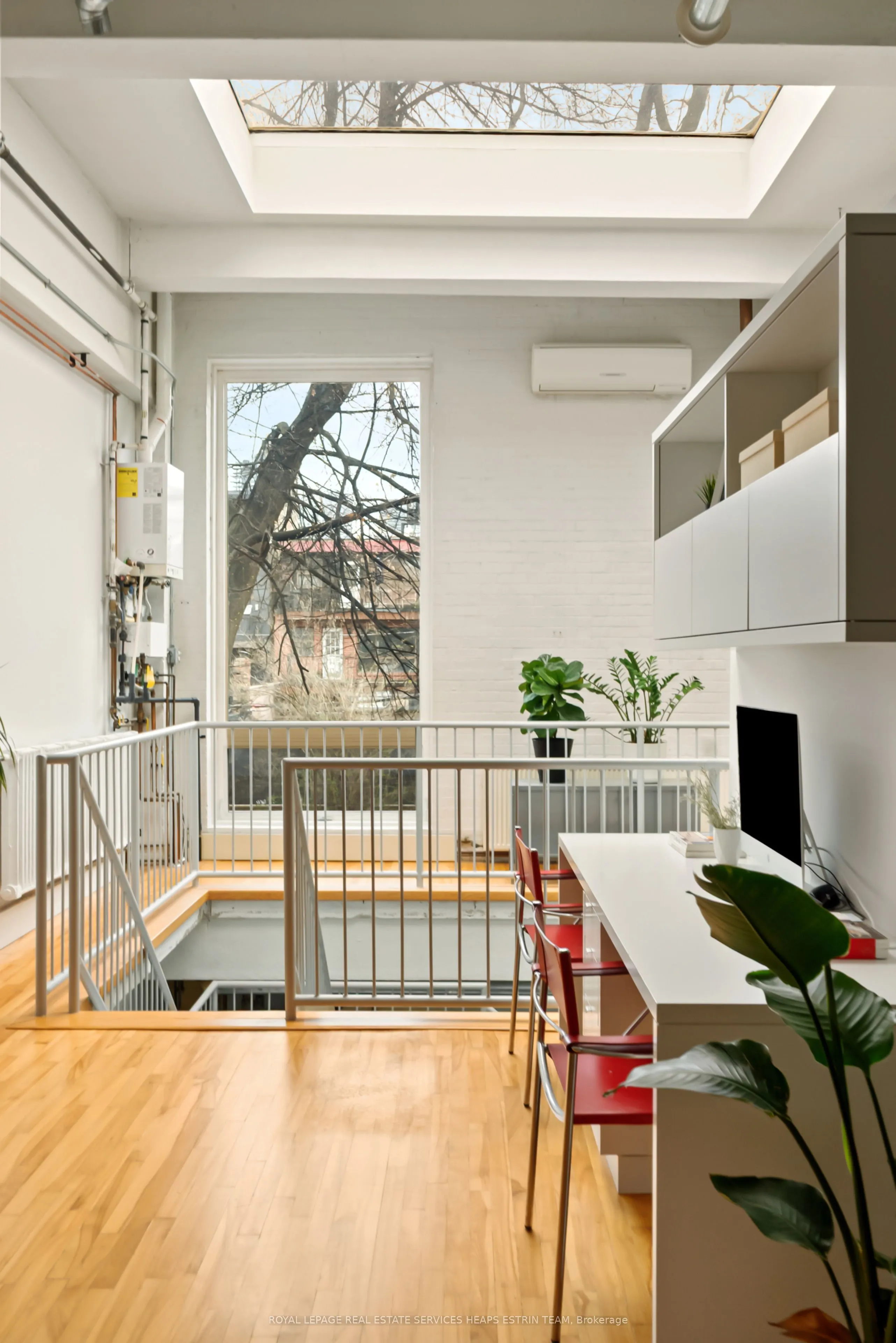 264 Seaton Street, #205
