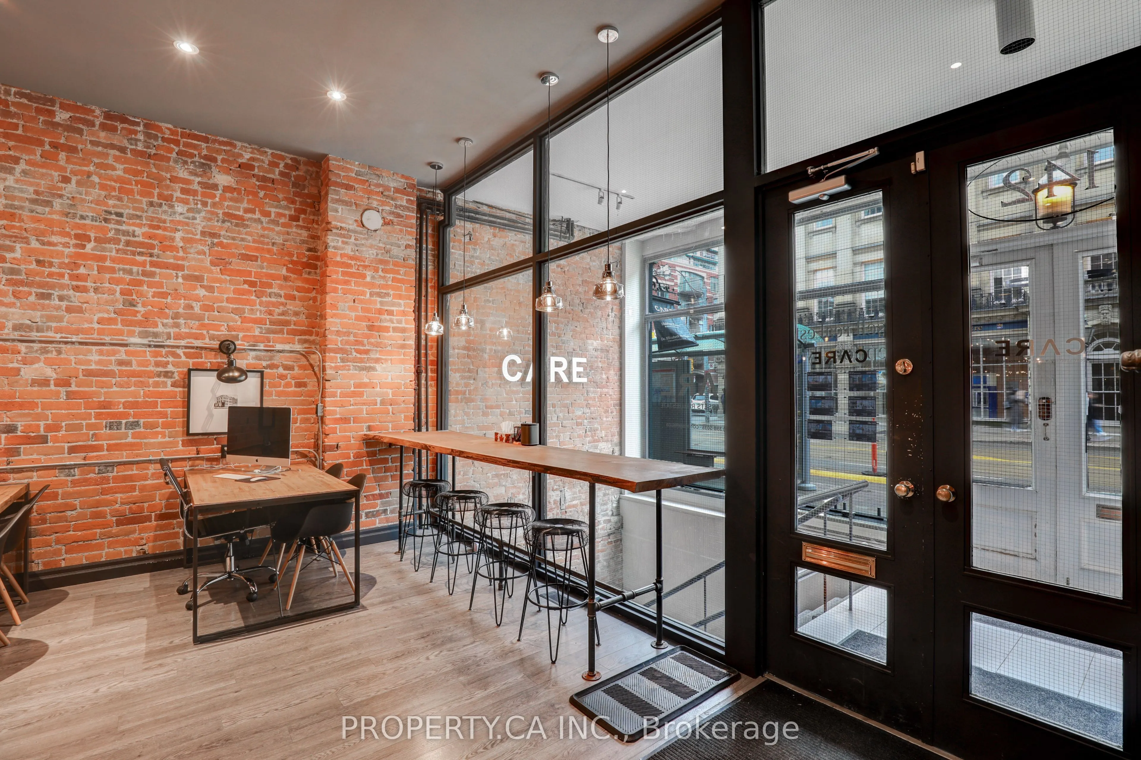 142 King Street E, #Main & Lower