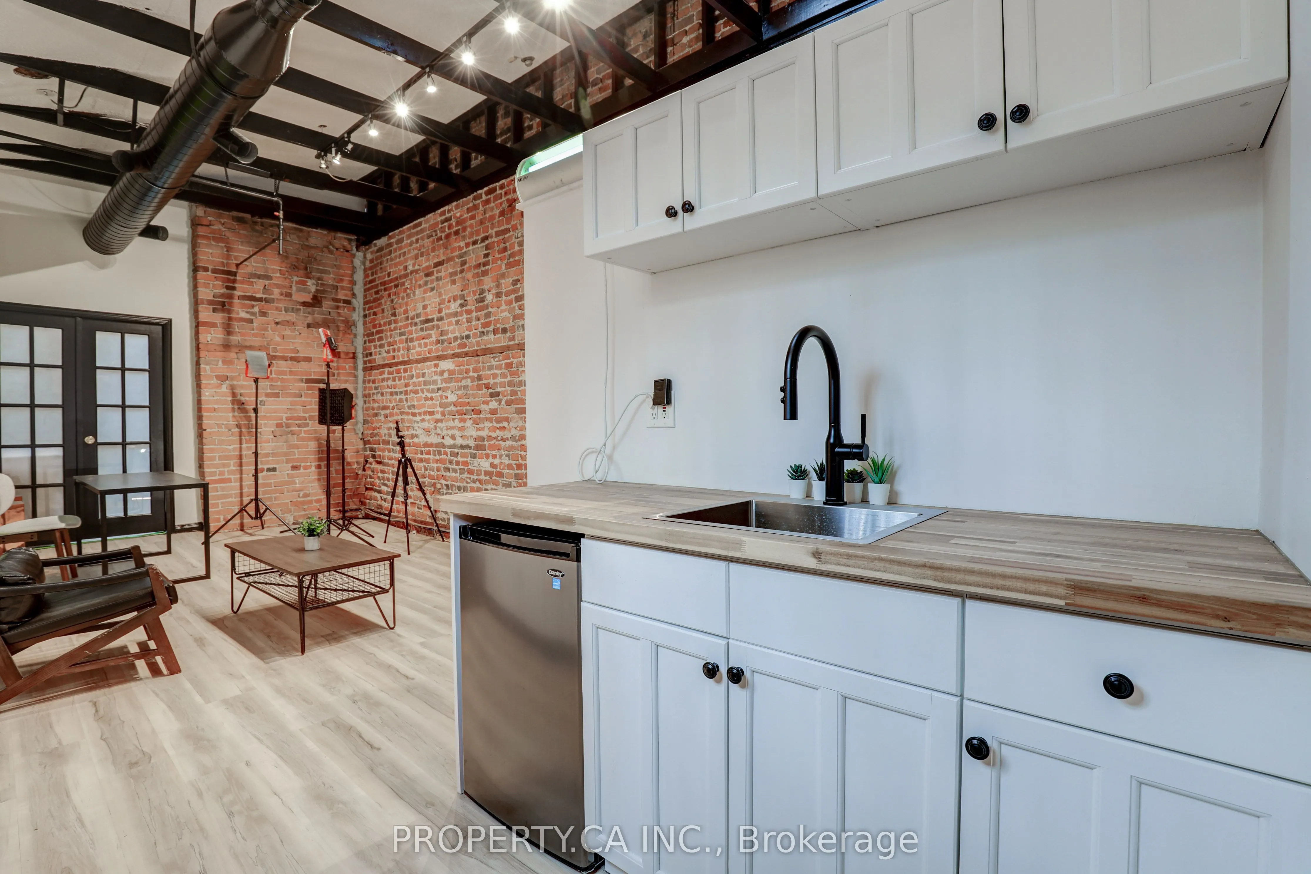 142 King Street E, #Main & Lower